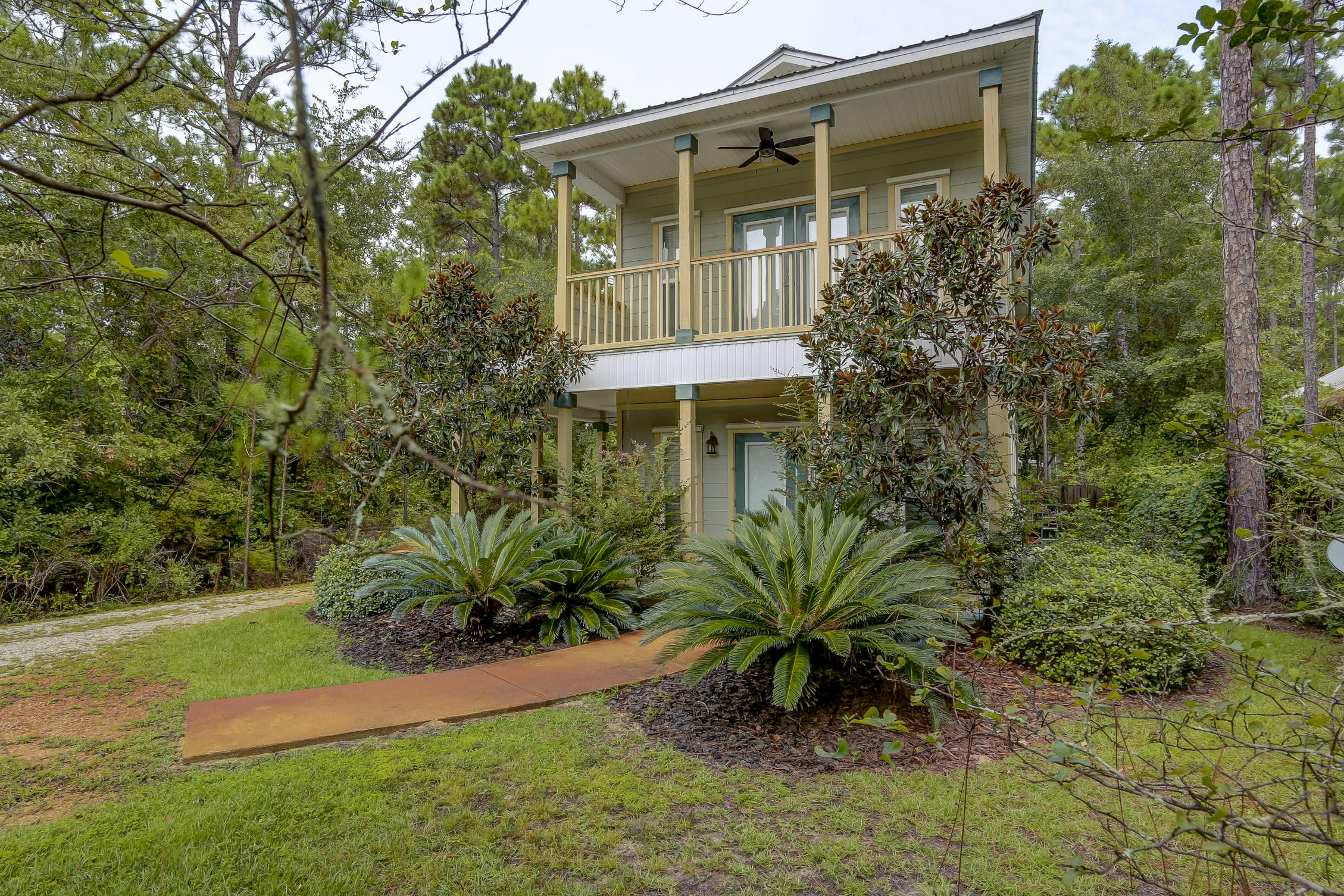 MAGNOLIA BEACH - Residential