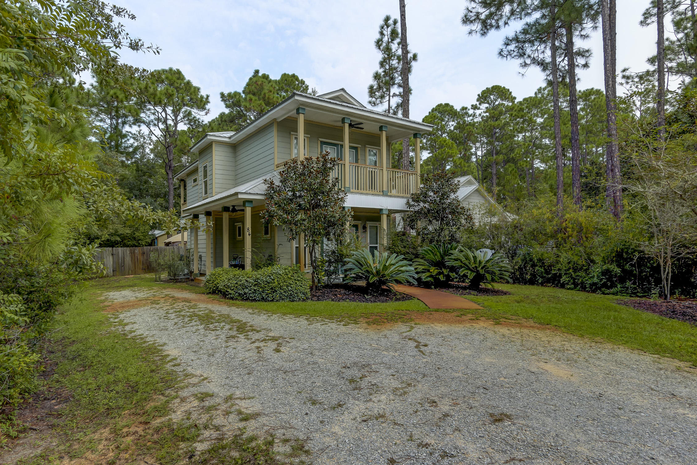 MAGNOLIA BEACH - Residential