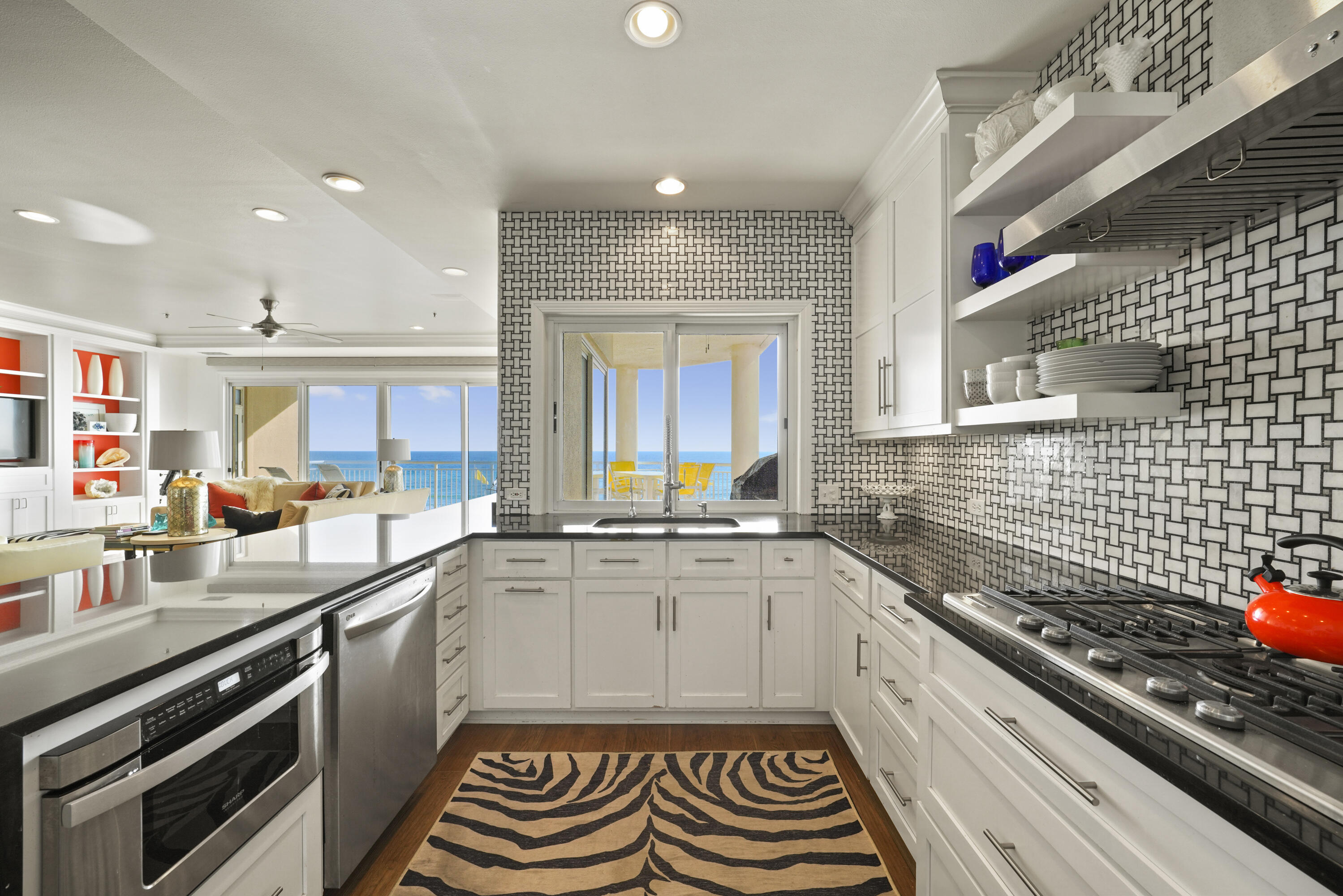 HIDDEN DUNES GRAND VILLAS - Residential