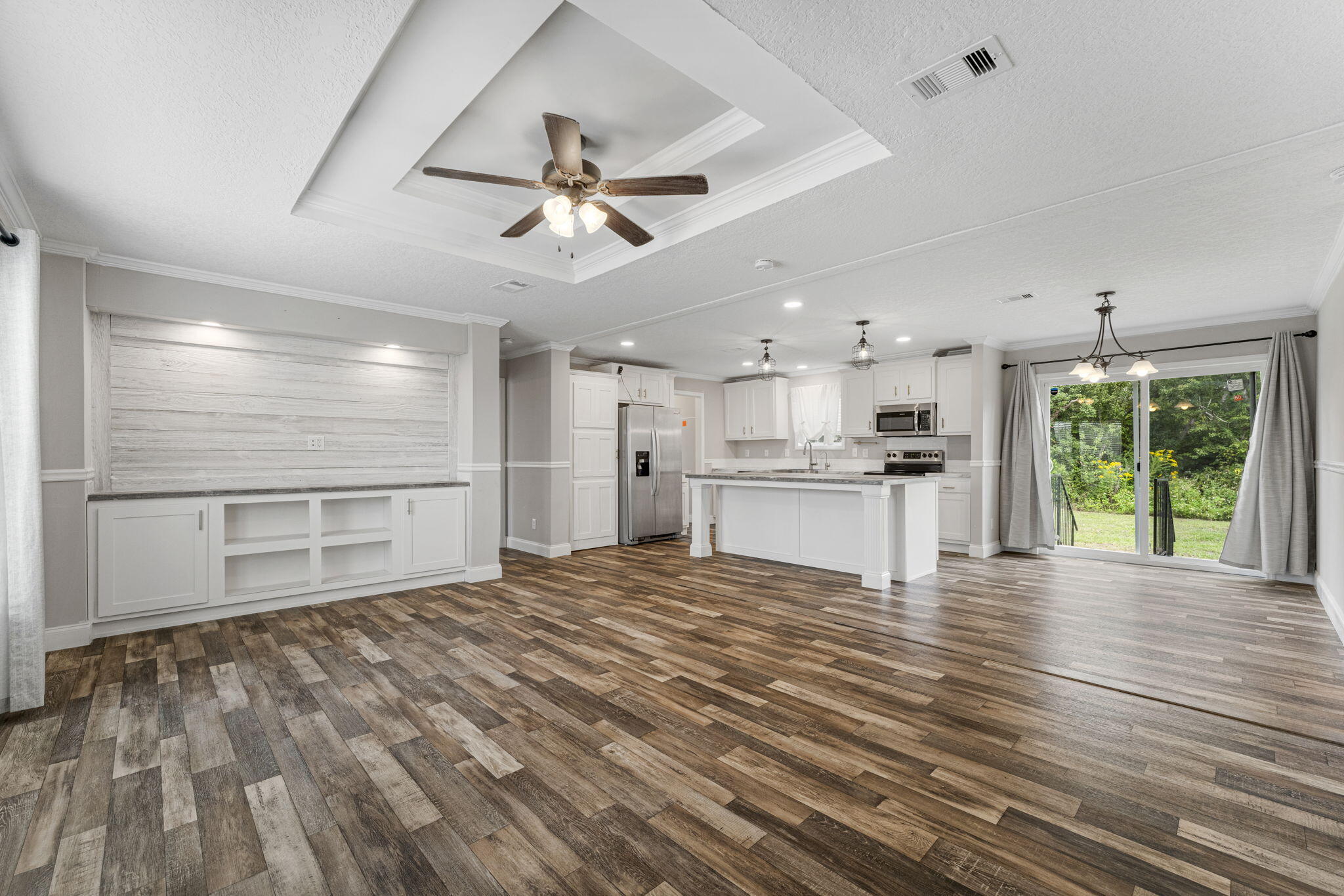 NO RECORDED SUBDIVISION - Residential