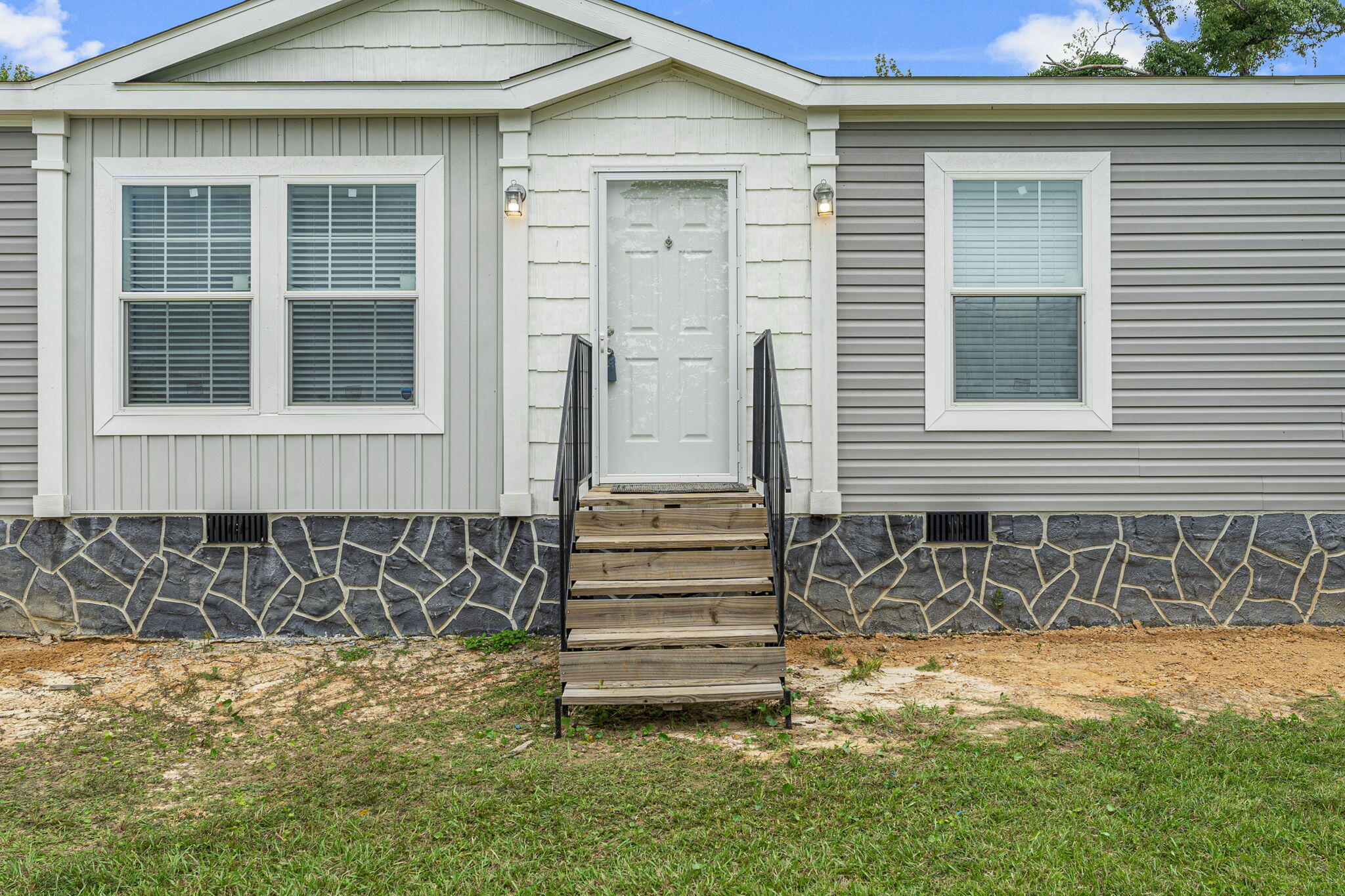 NO RECORDED SUBDIVISION - Residential