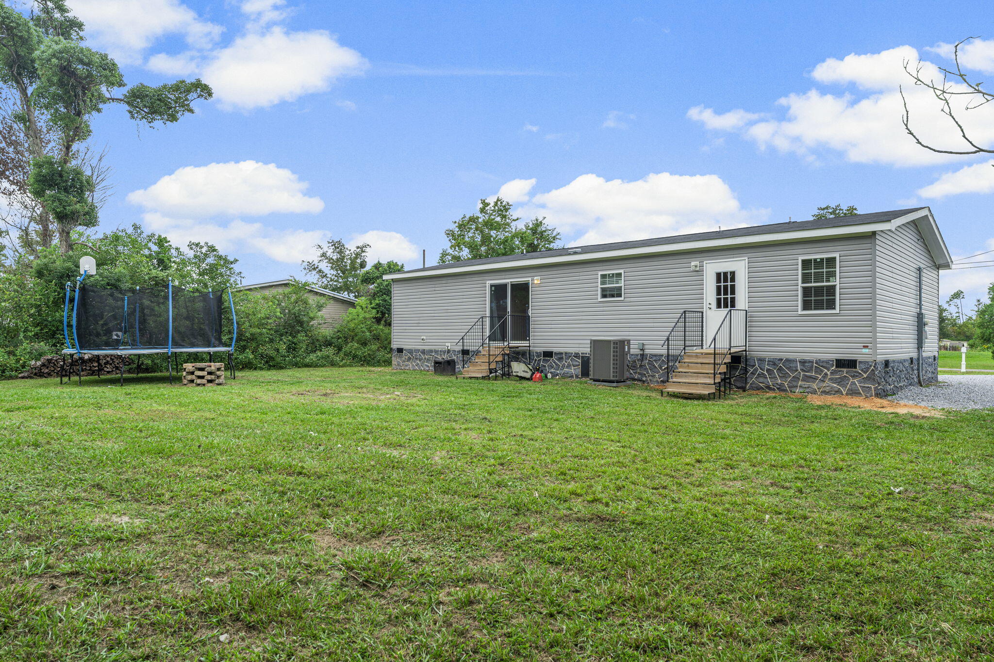 NO RECORDED SUBDIVISION - Residential