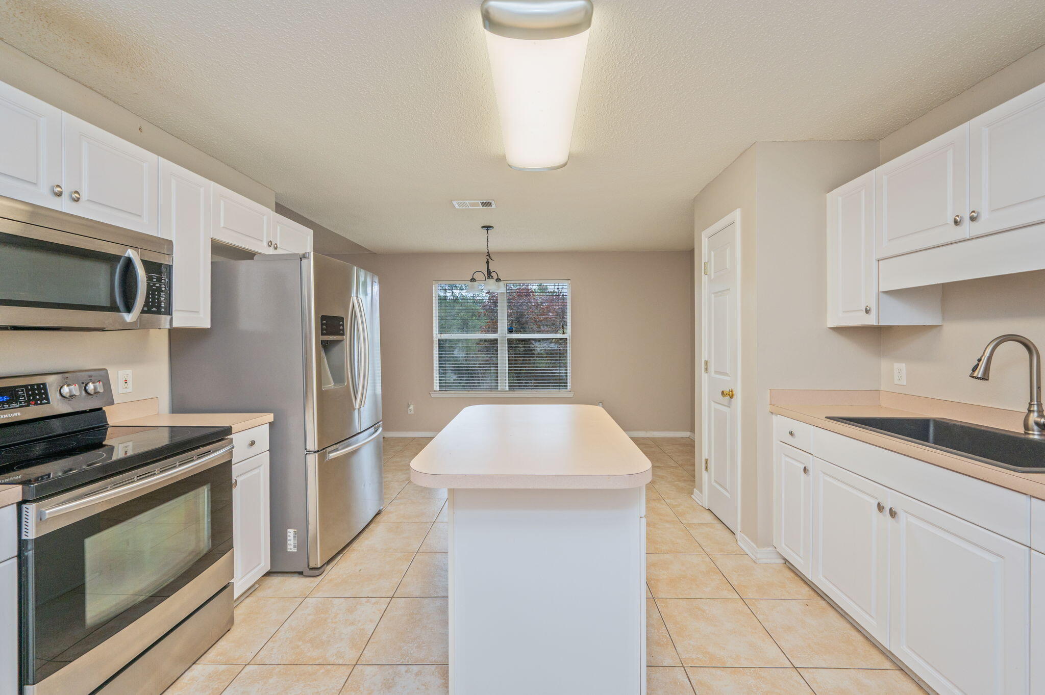 COUNTRYVIEW ESTATES - Residential