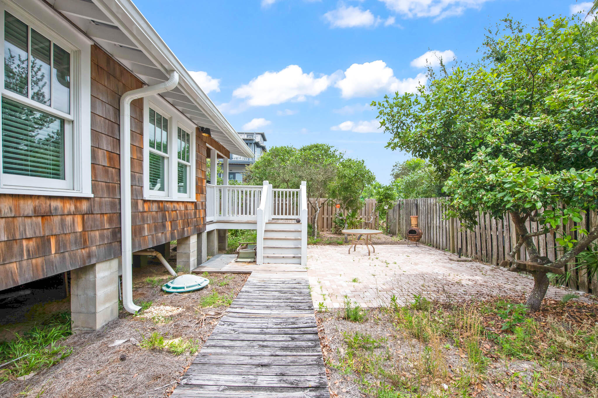 BLUE MOUNTAIN BEACH - Residential
