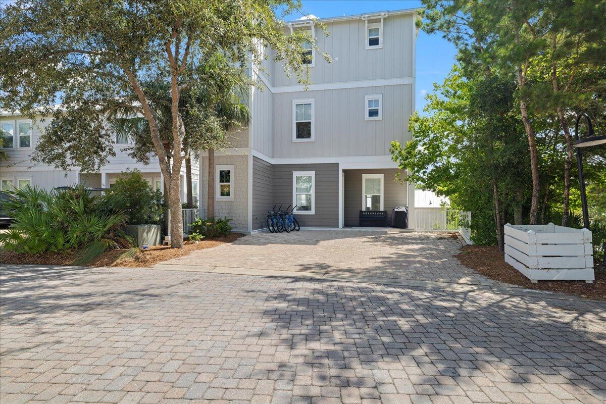 HIGHLAND PARKS - Residential