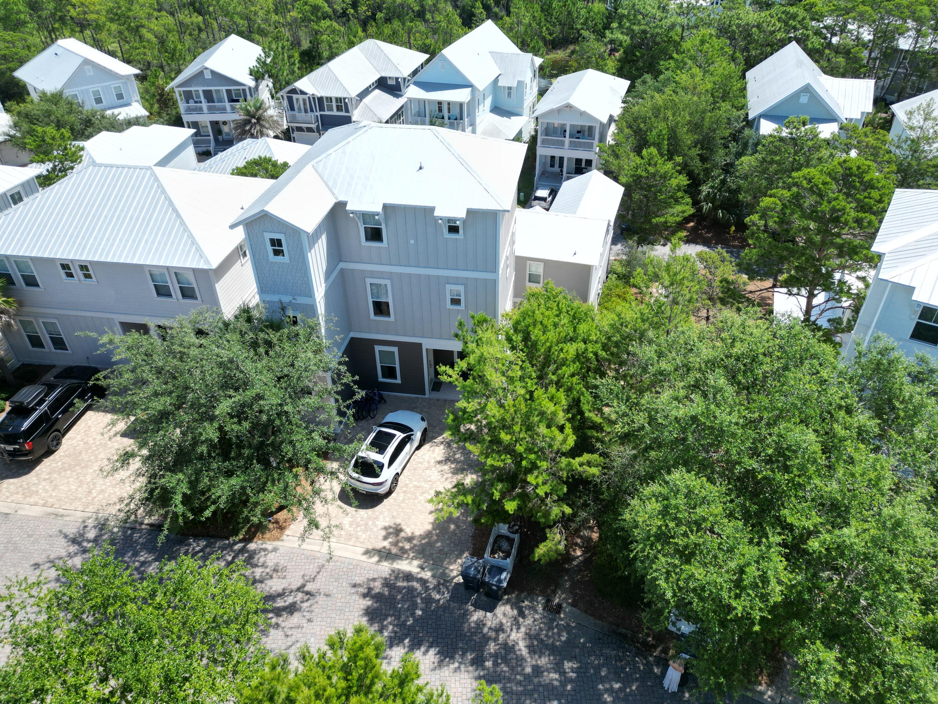 HIGHLAND PARKS - Residential