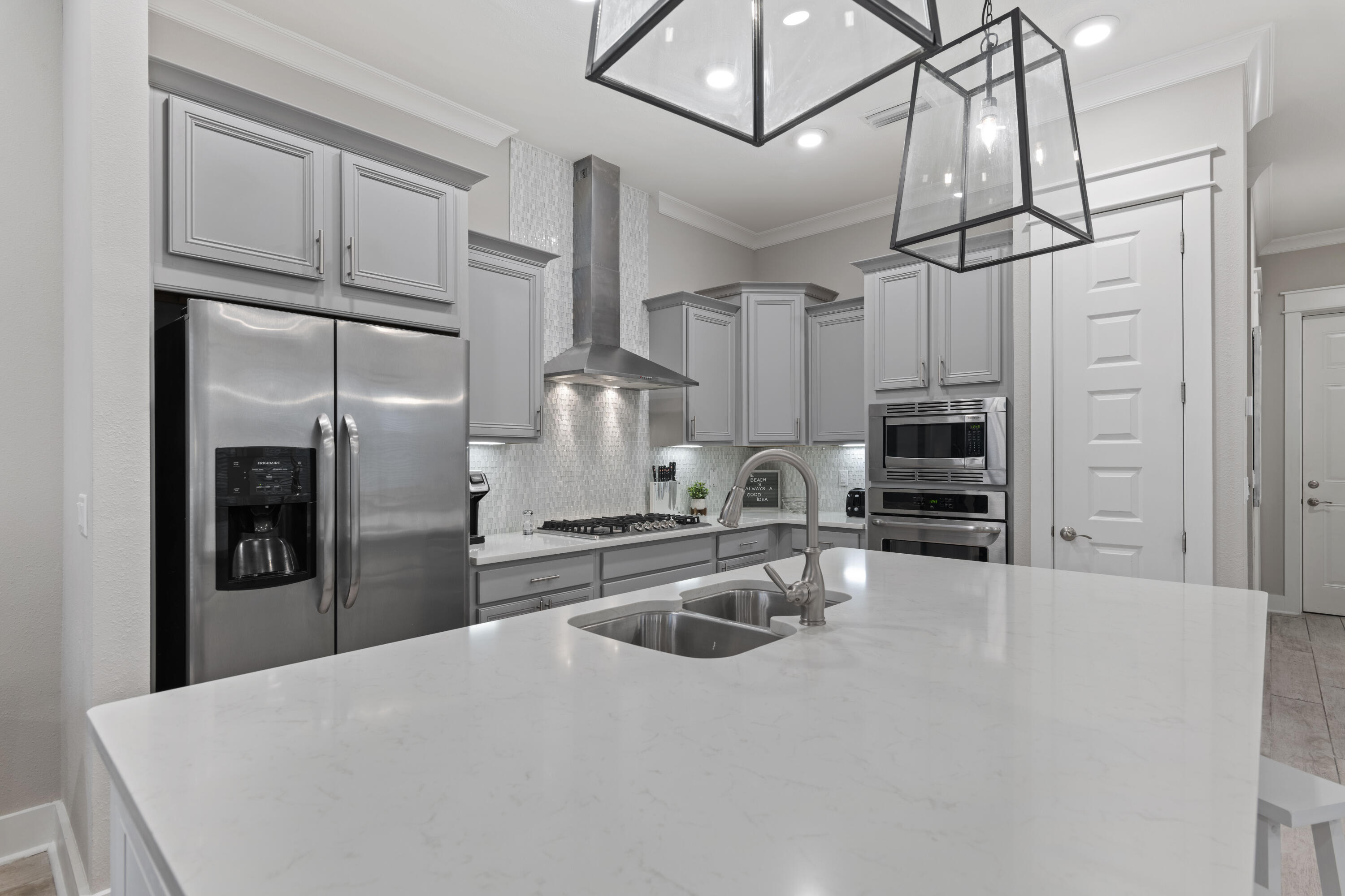 PROMINENCE NORTH - Residential