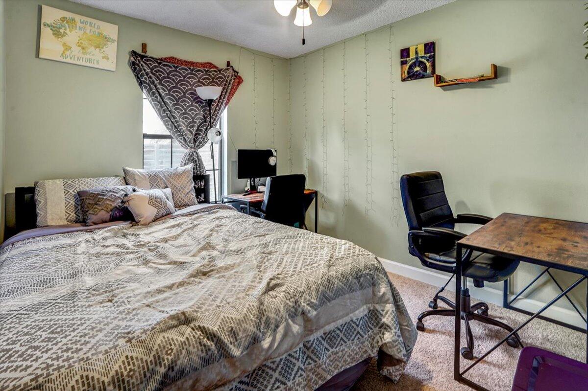 FOX DEN VILLAGES - Residential