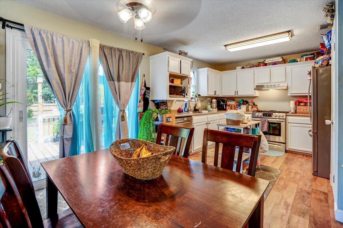 FOX DEN VILLAGES - Residential