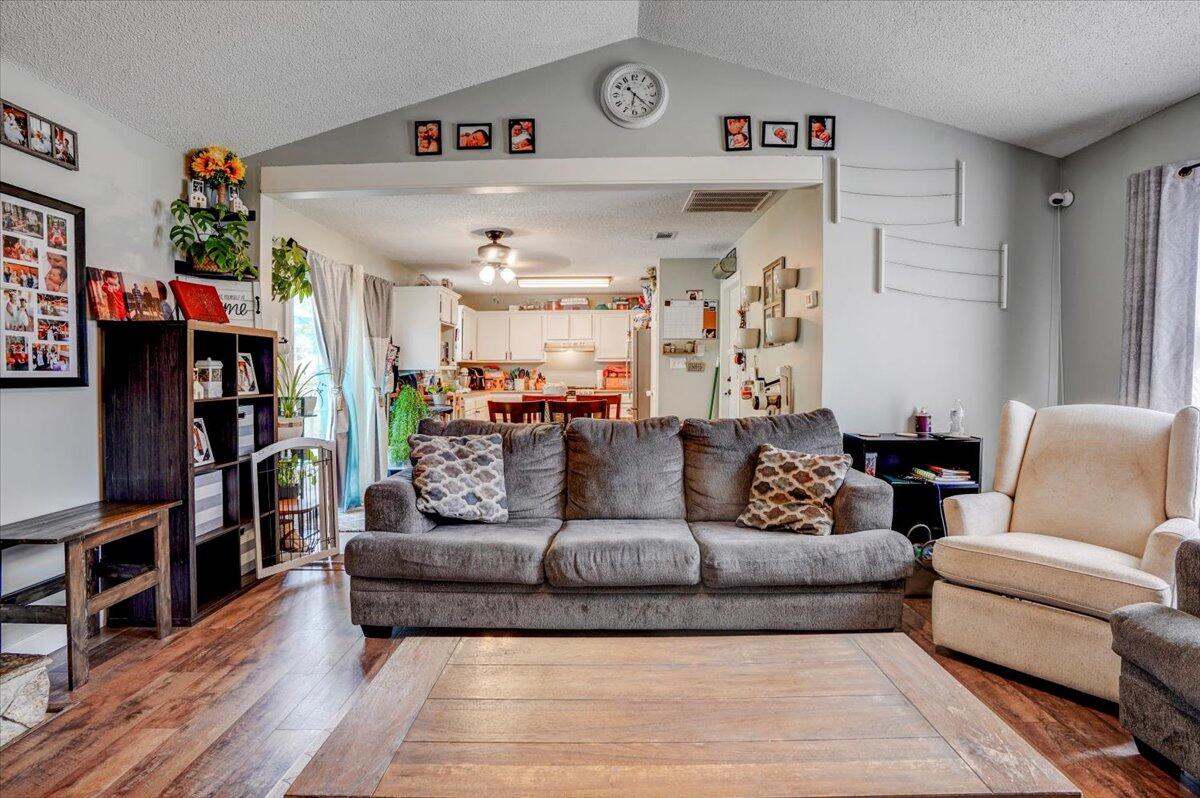 FOX DEN VILLAGES - Residential