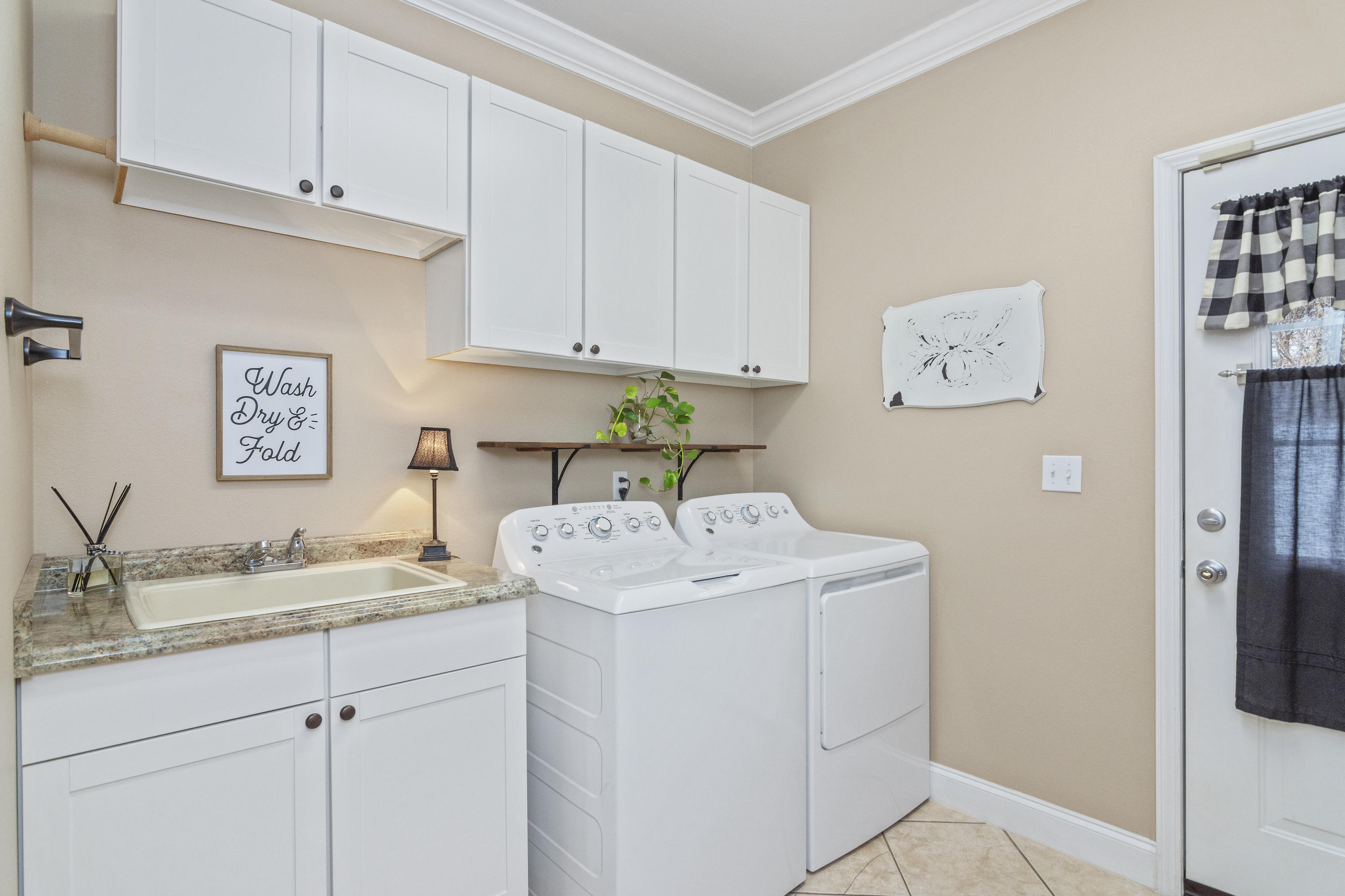 JUNIPER CREEK ESTATES - Residential