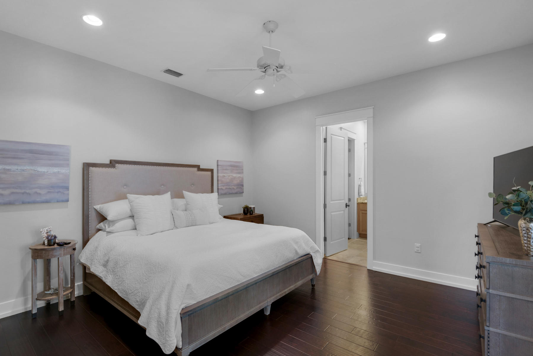 CARSON OAKS - Residential