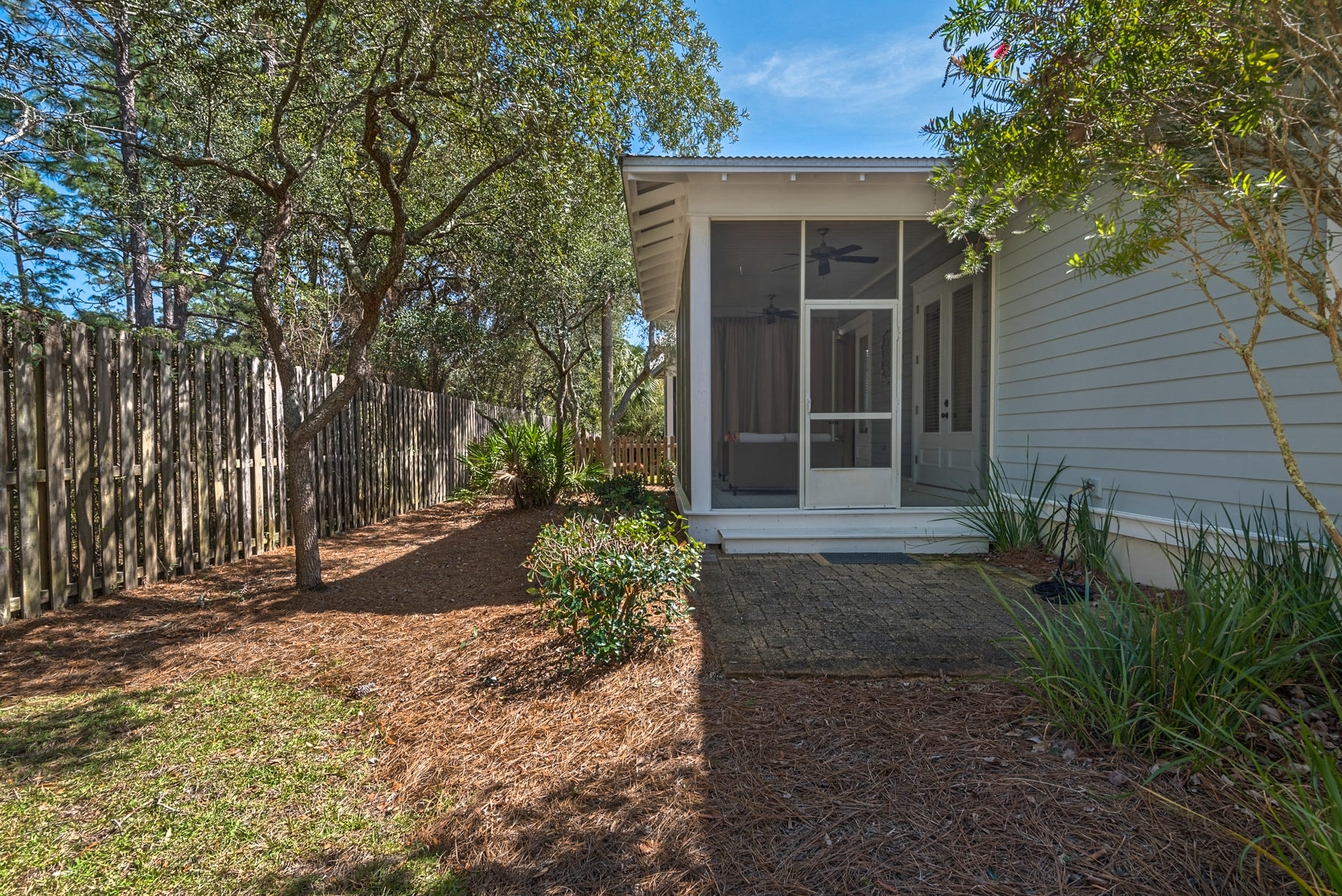 CARSON OAKS - Residential