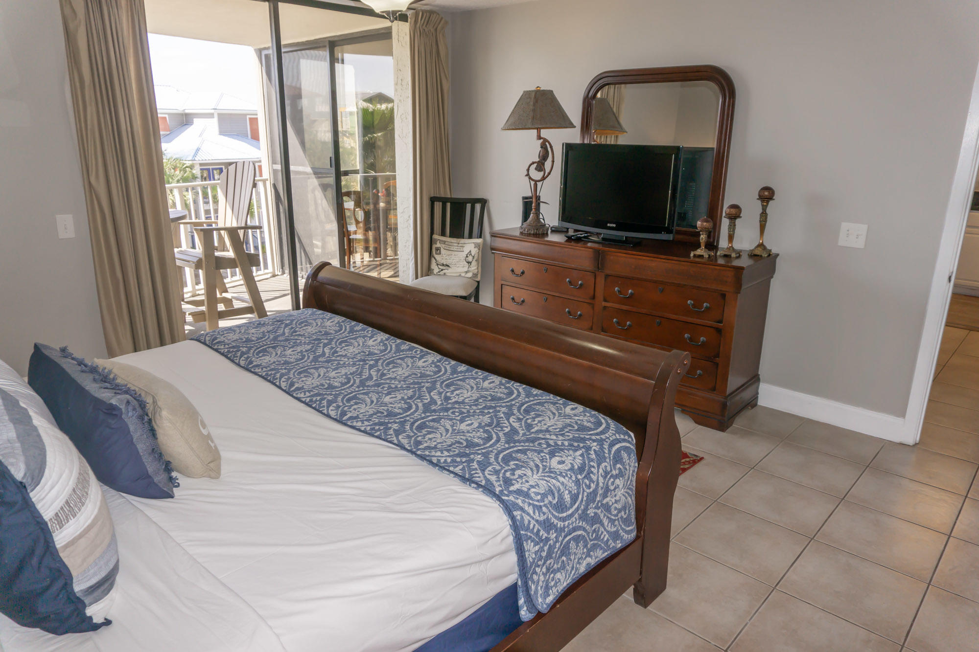 MAINSAIL CONDO PH 4 - Residential