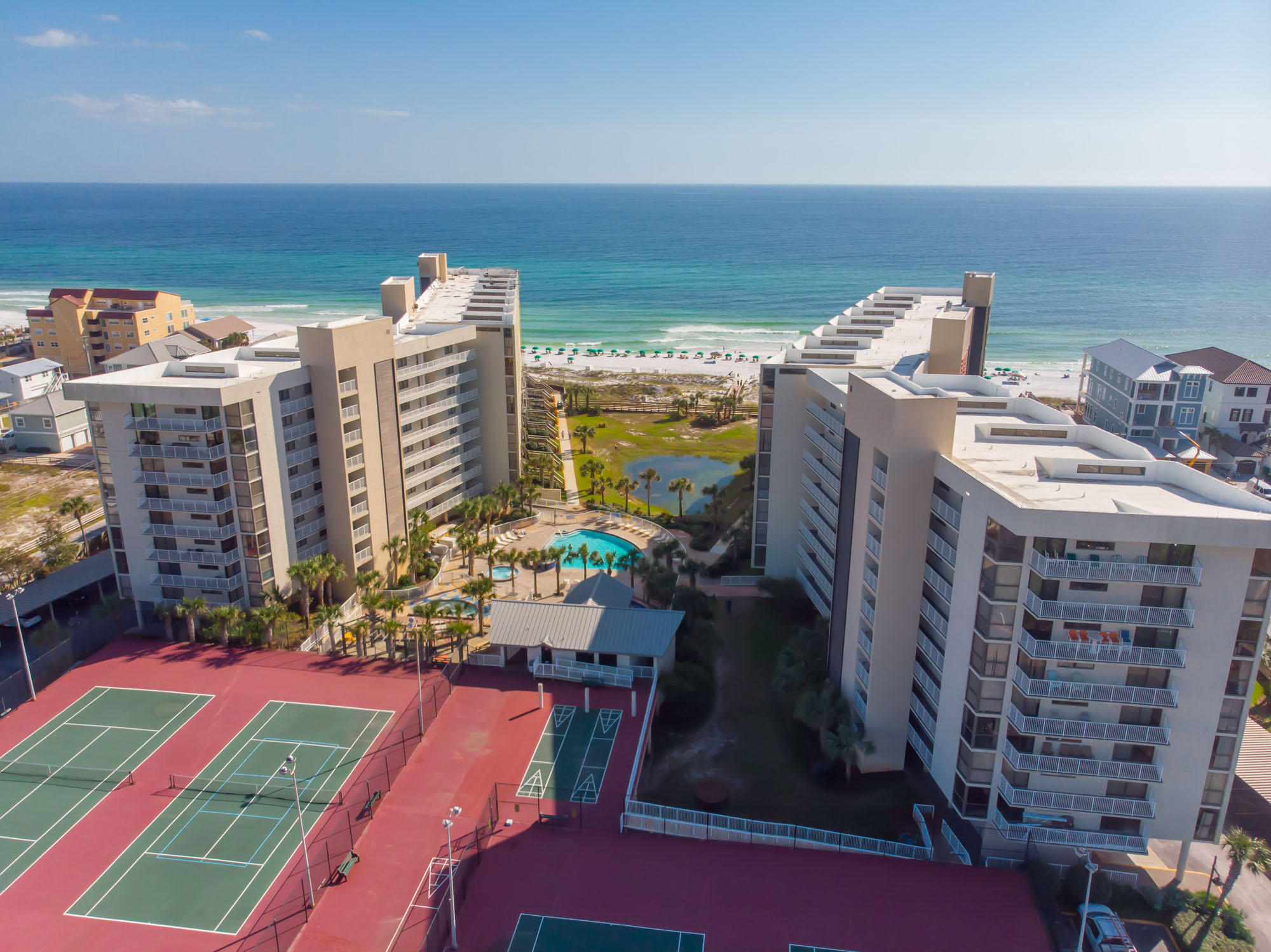 MAINSAIL CONDO PH 4 - Residential