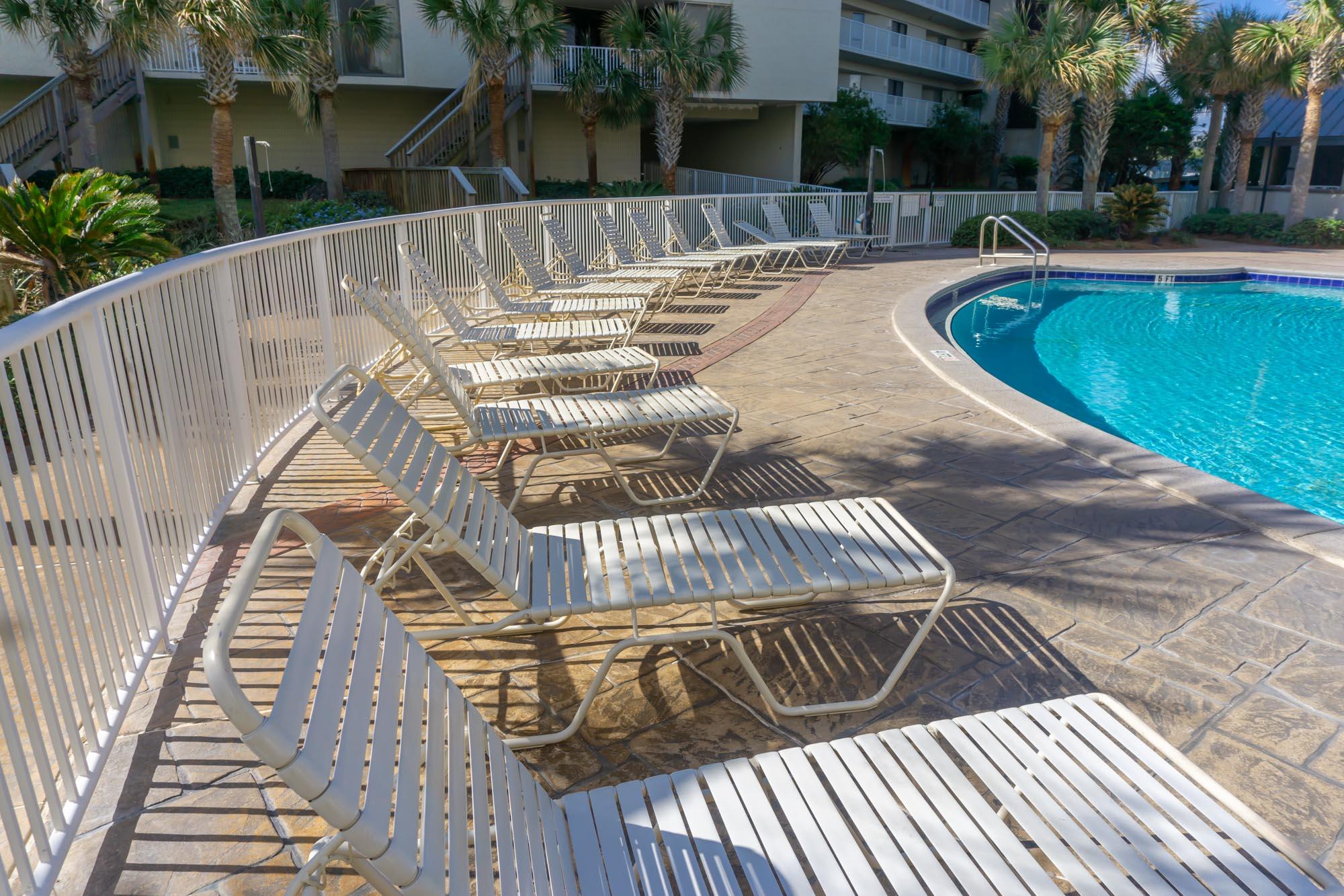 MAINSAIL CONDO PH 4 - Residential