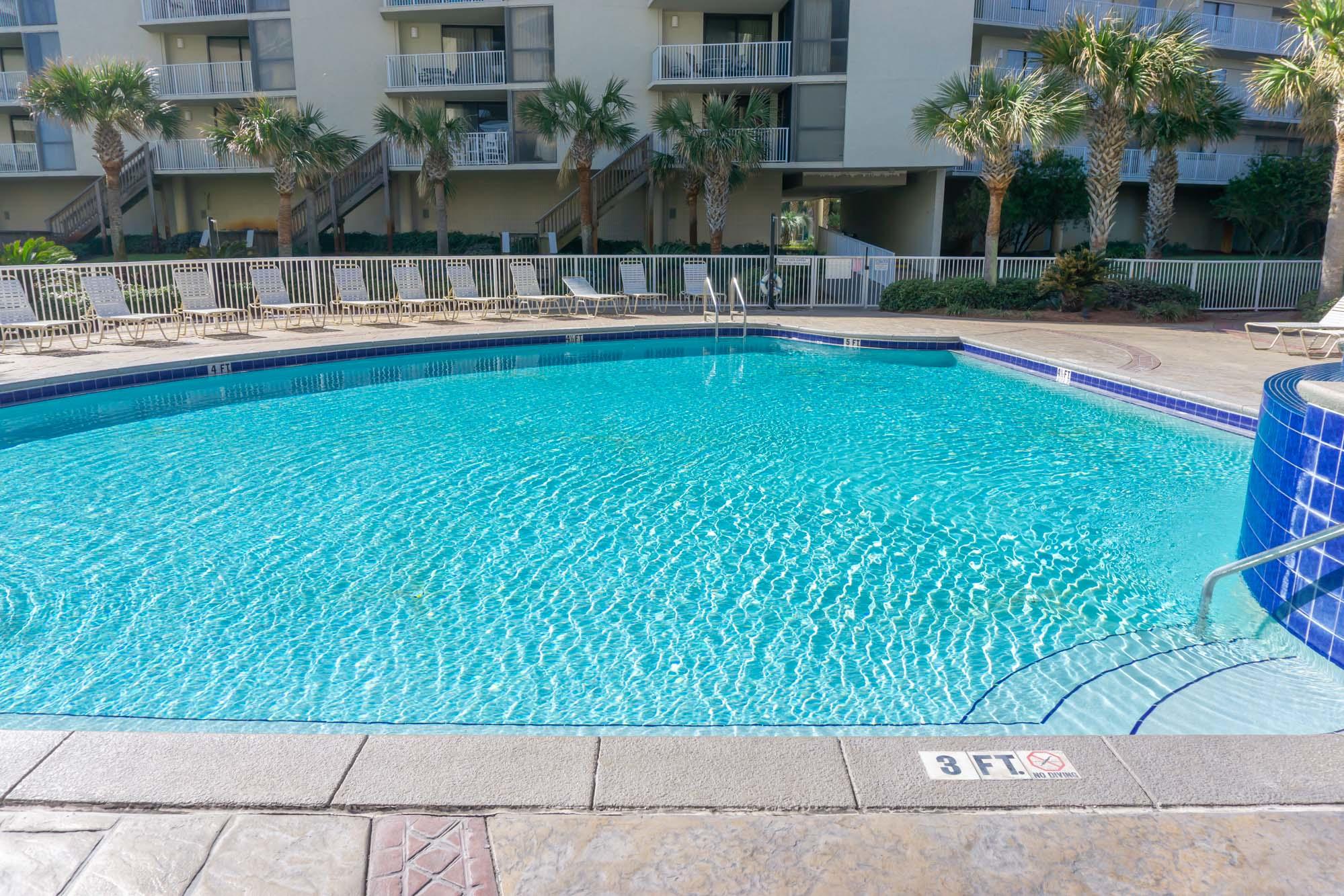 MAINSAIL CONDO PH 4 - Residential