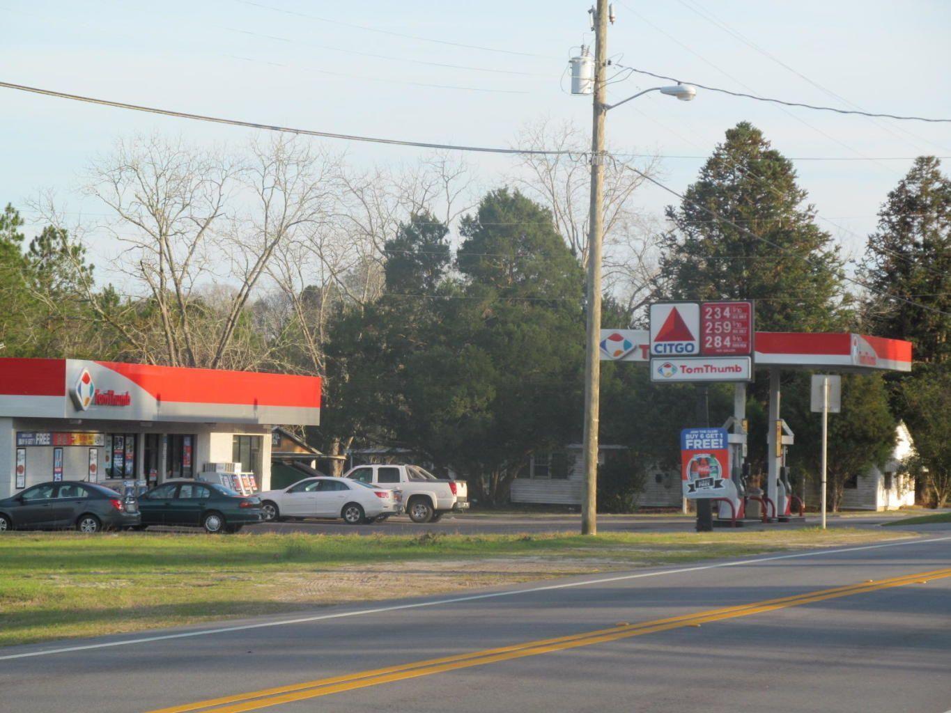 Prime Paxton Florida Commercial Parcel. Subject property adjoins Tom thumb Food Store. High Traffic. High Visibility. Low Price. 300 ft +- on busy Hwy 331. Smart Investment.