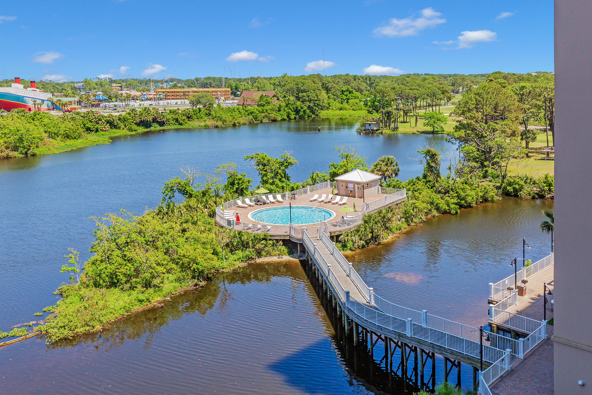 Laketown Wharf - Residential