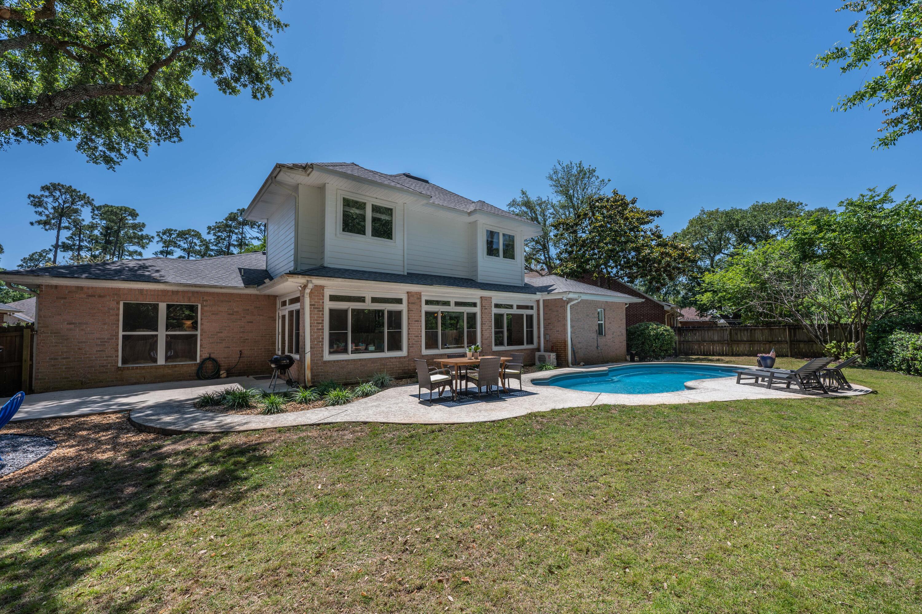 MAGNOLIA HARBOR - Residential