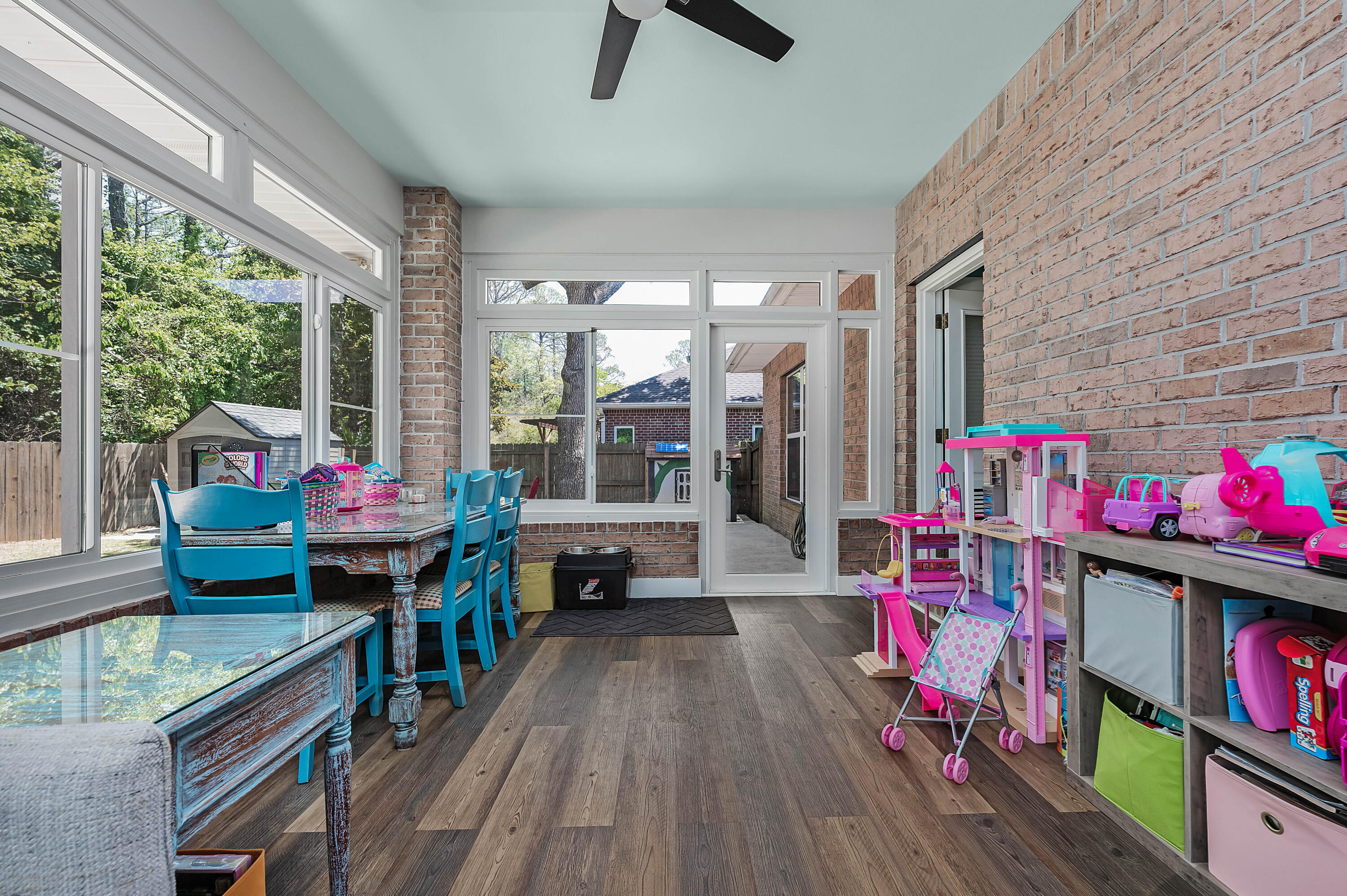 MAGNOLIA HARBOR - Residential