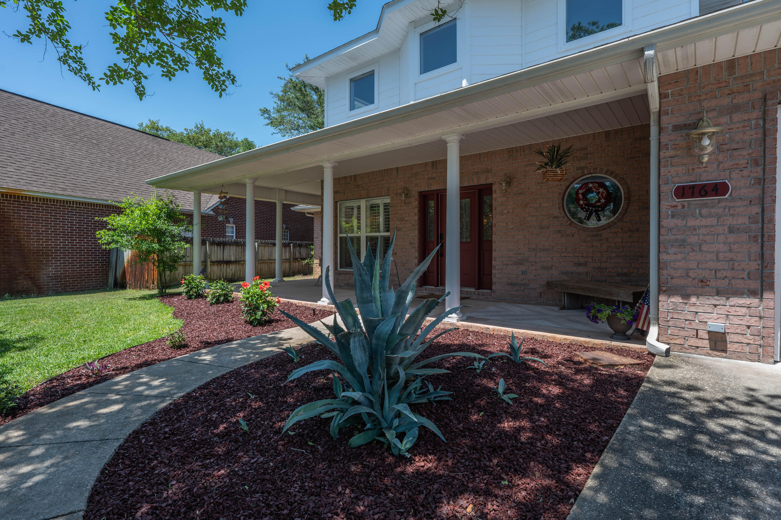 MAGNOLIA HARBOR - Residential