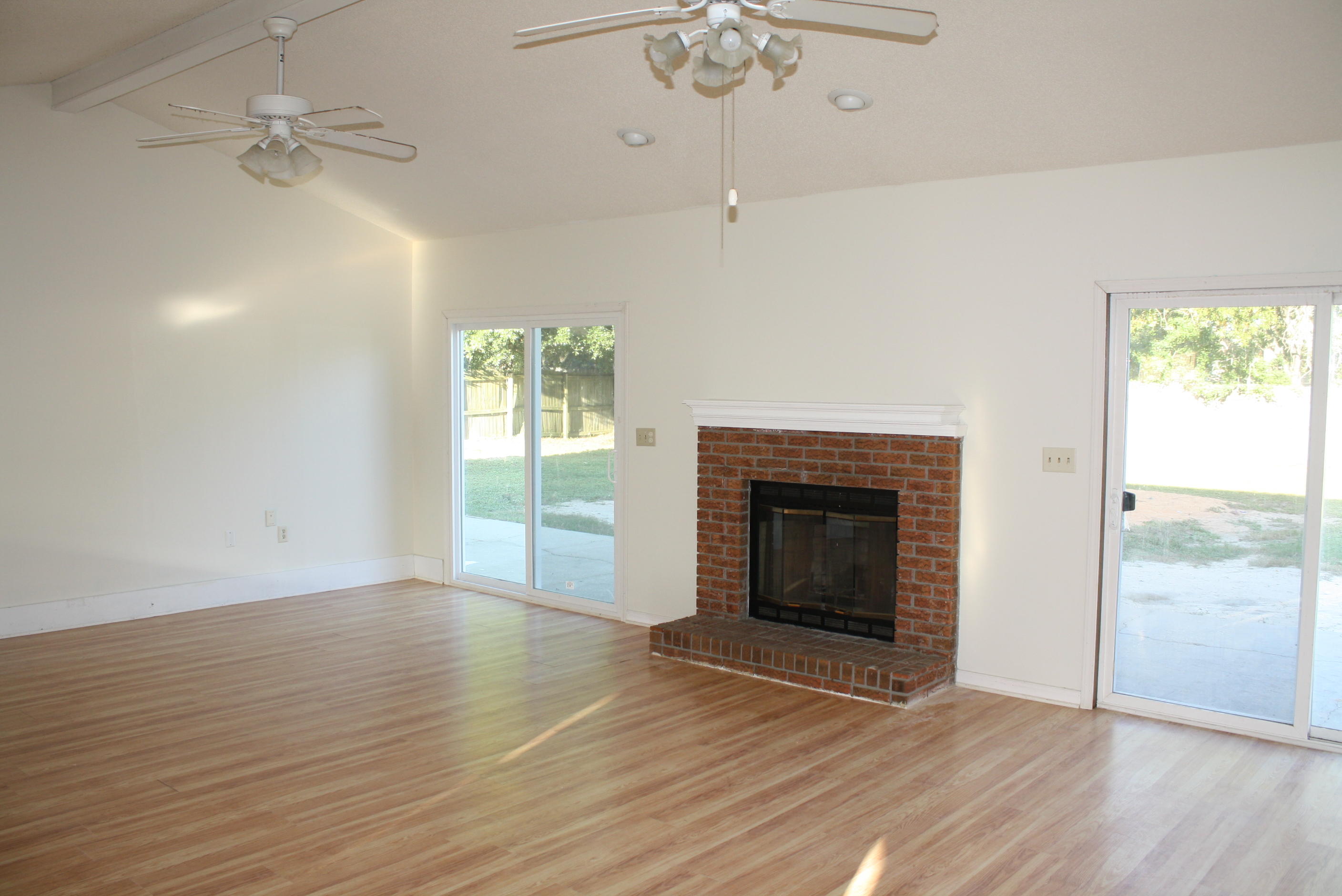 SHOAL WOOD ESTATES - Residential Lease