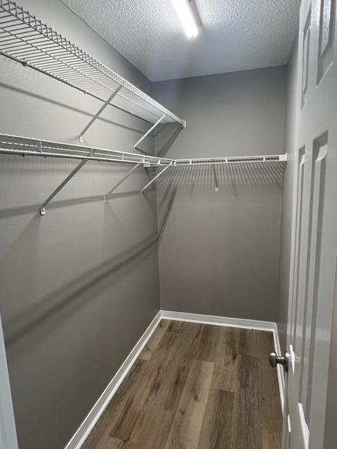 VALPARAISO PINECREST 6 - Residential Lease