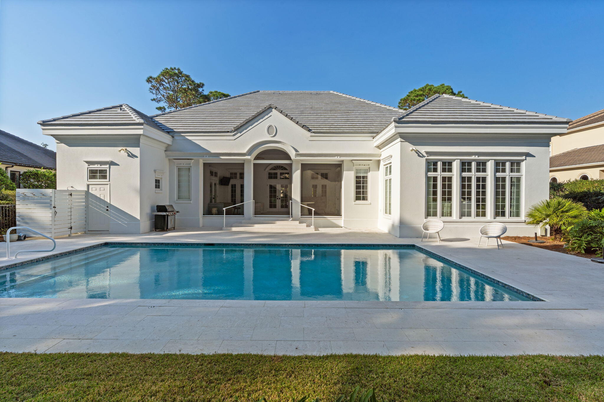 BURNT PINE - Residential