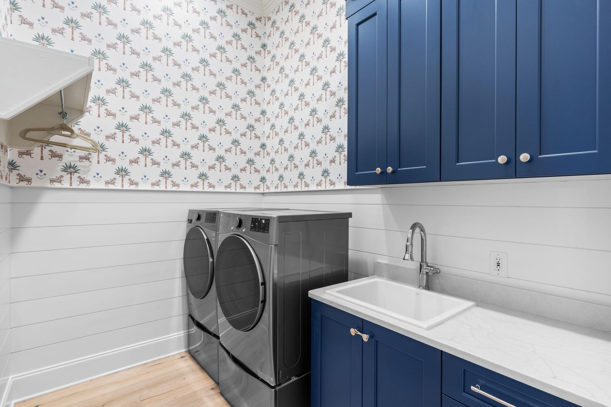 BURNT PINE - Residential