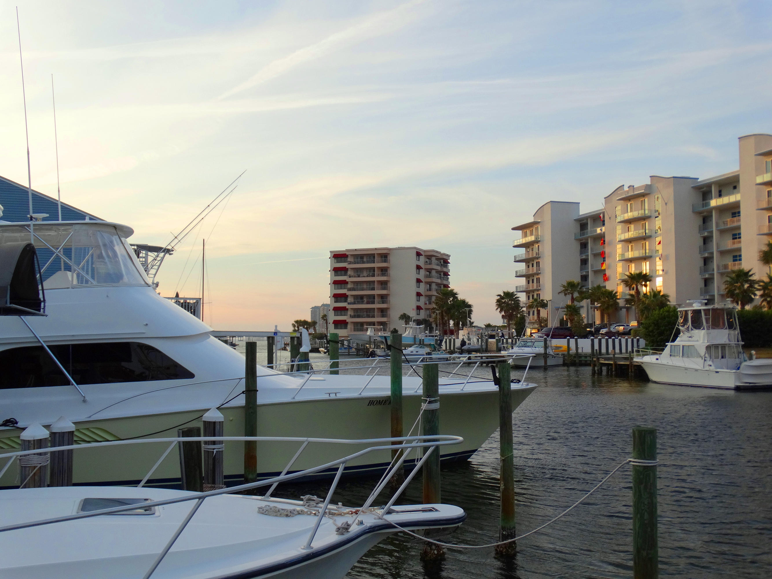 HOLIDAY ISLE - Residential