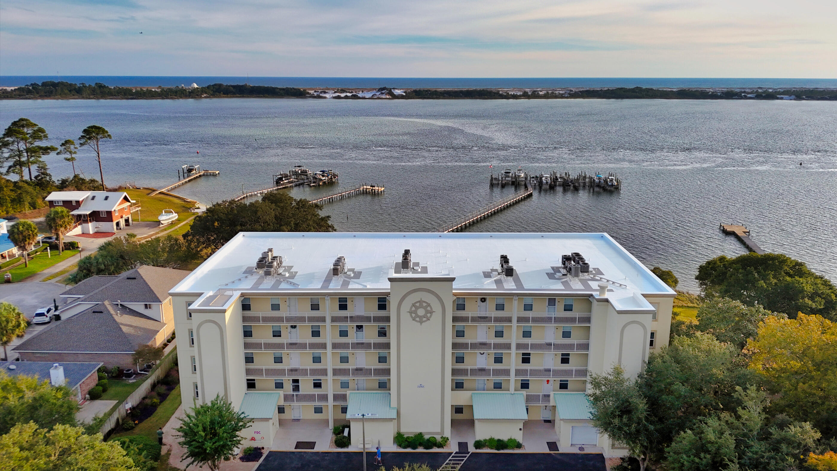 INTERCOASTAL POINTE - Residential
