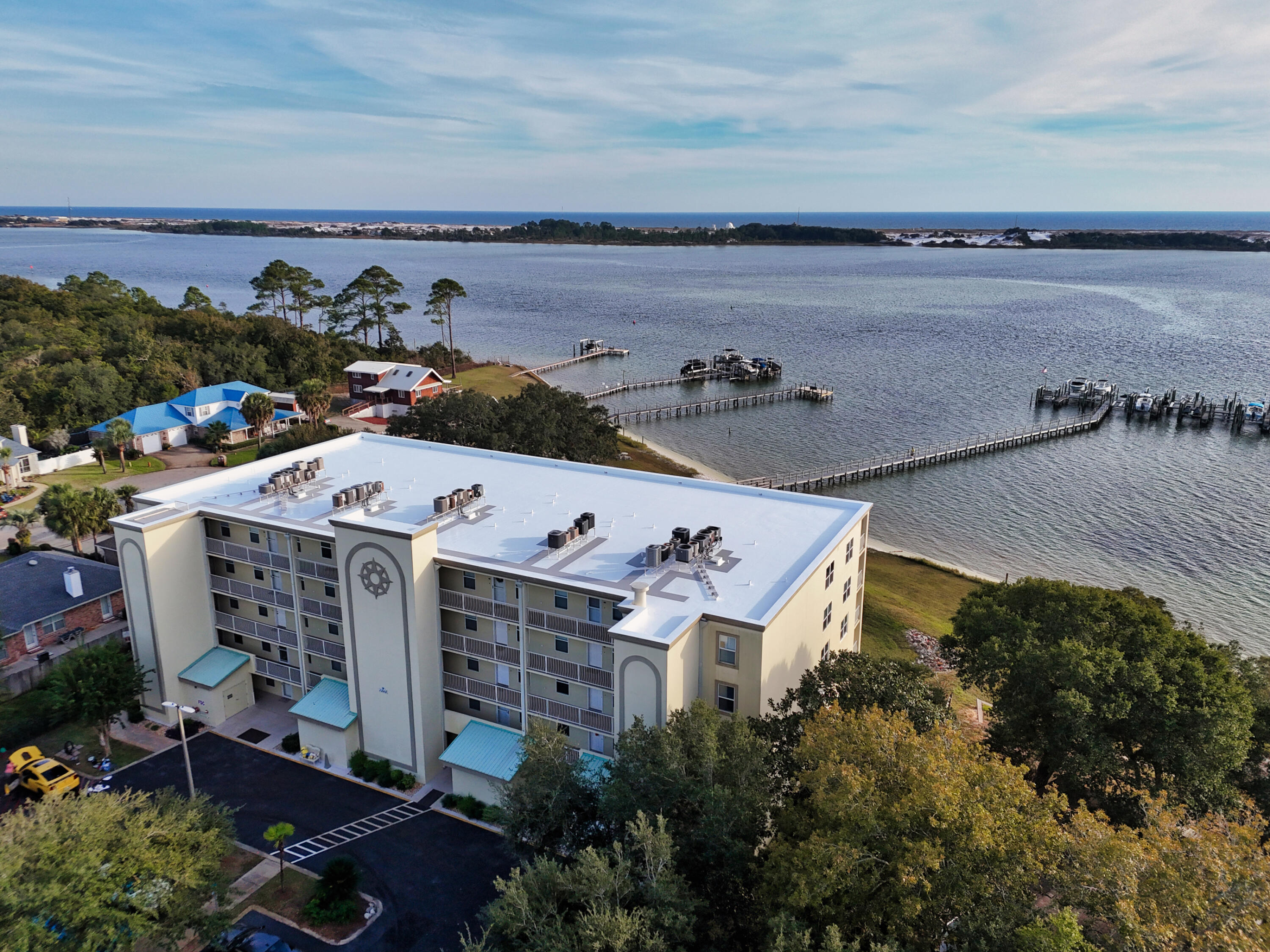 INTERCOASTAL POINTE - Residential
