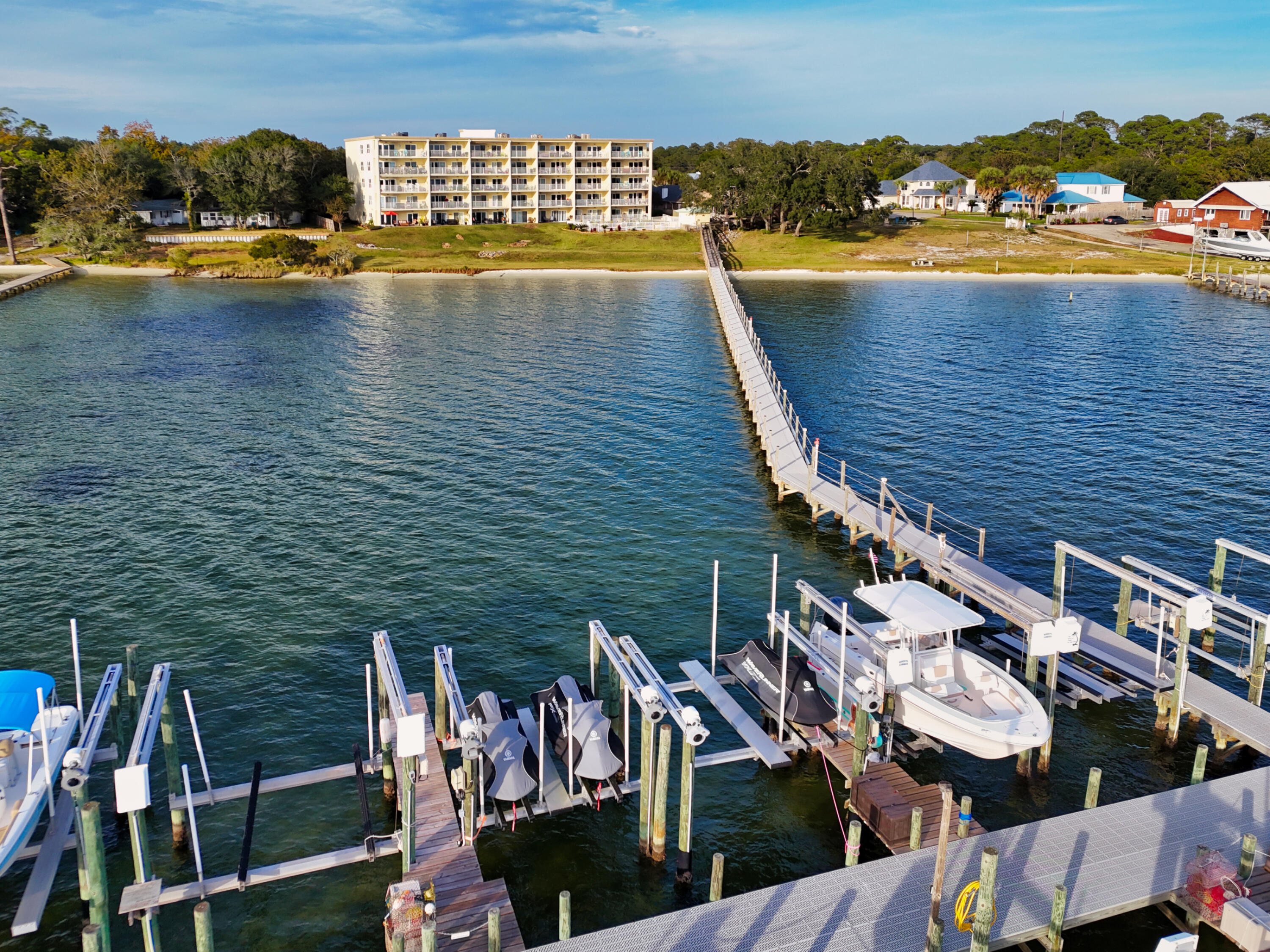 INTERCOASTAL POINTE - Residential
