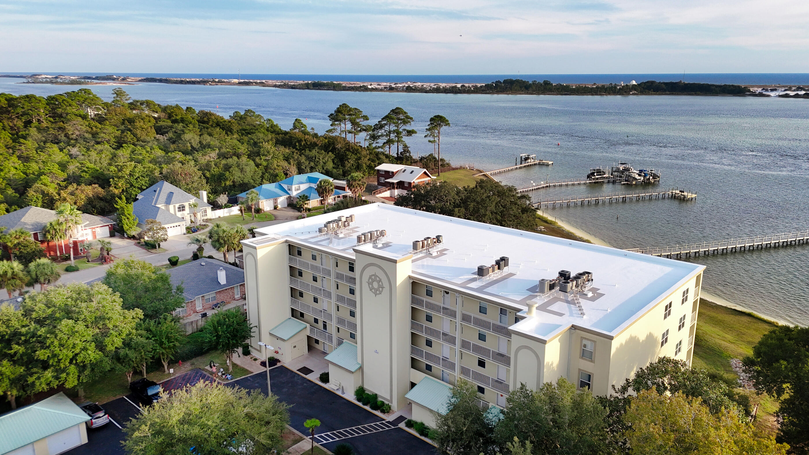 INTERCOASTAL POINTE - Residential