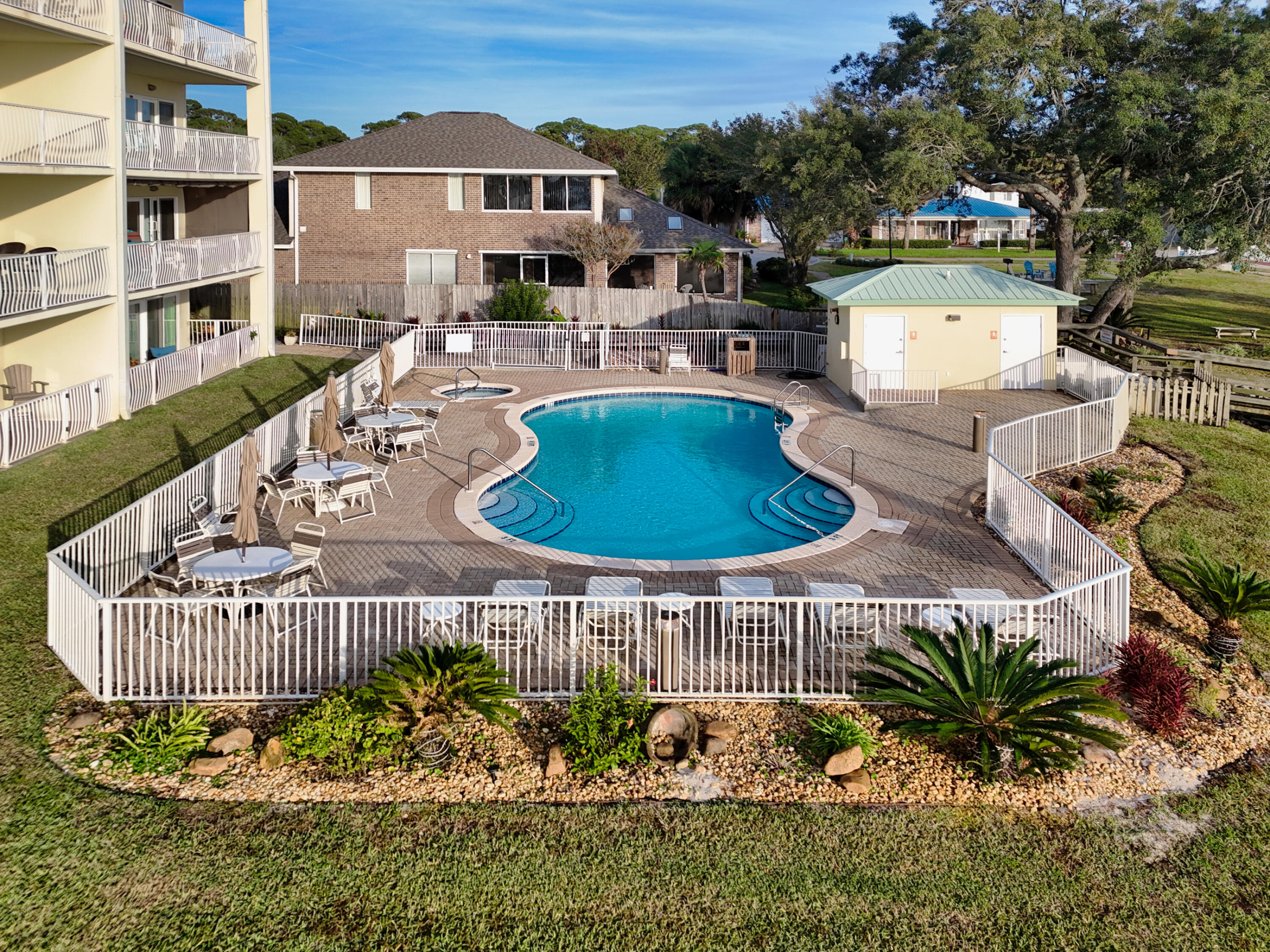 INTERCOASTAL POINTE - Residential