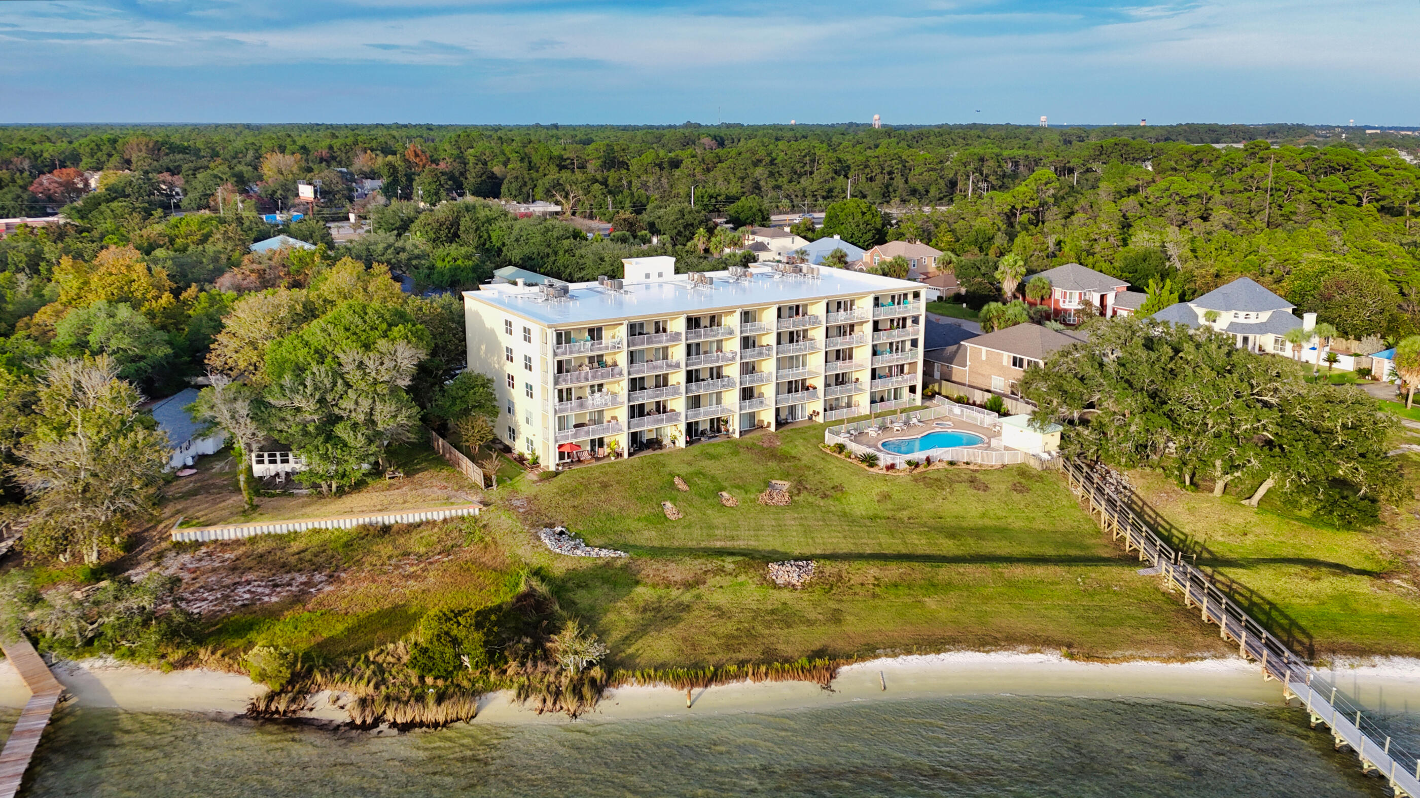 INTERCOASTAL POINTE - Residential