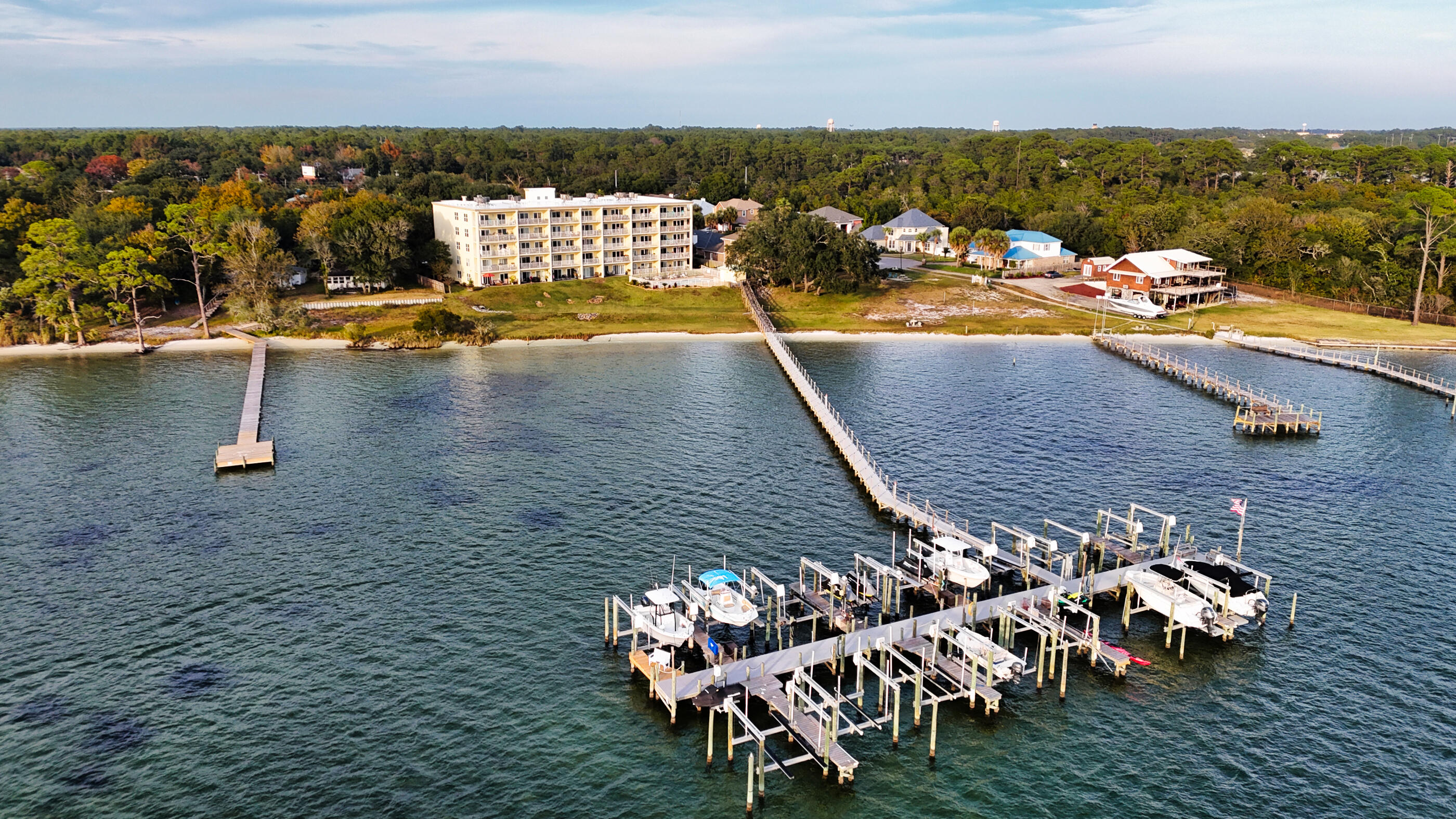 INTERCOASTAL POINTE - Residential