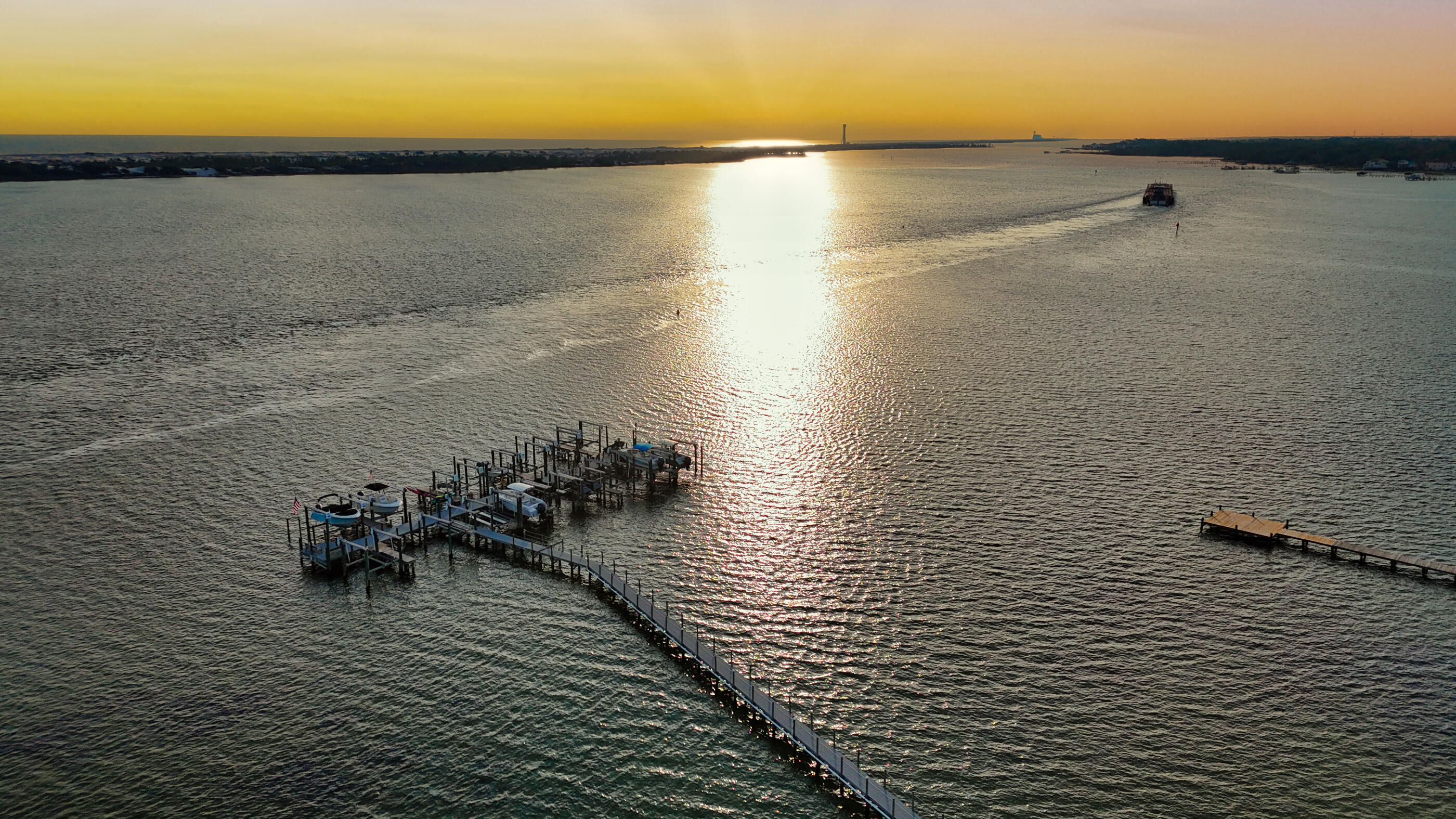 INTERCOASTAL POINTE - Residential