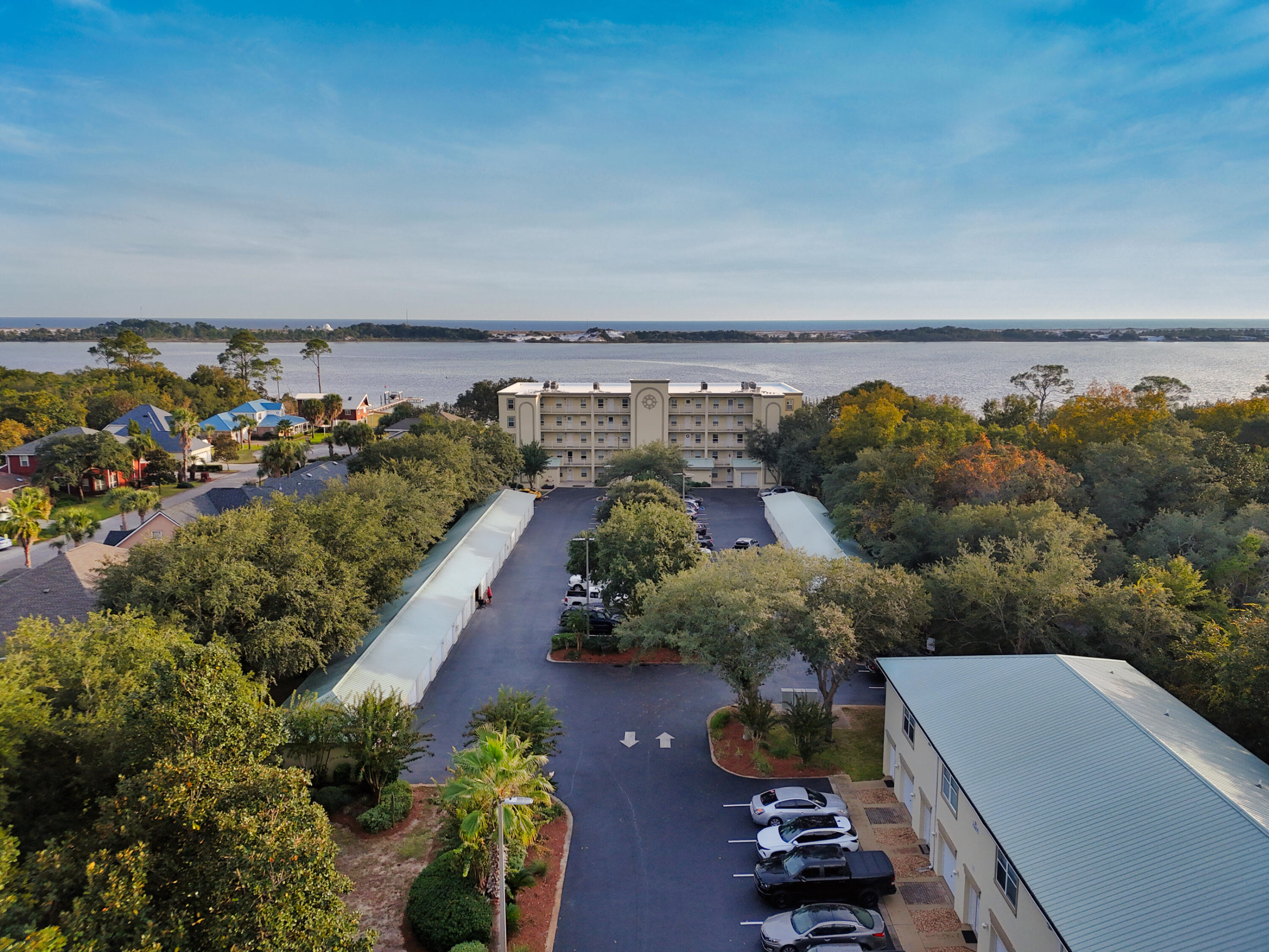 INTERCOASTAL POINTE - Residential