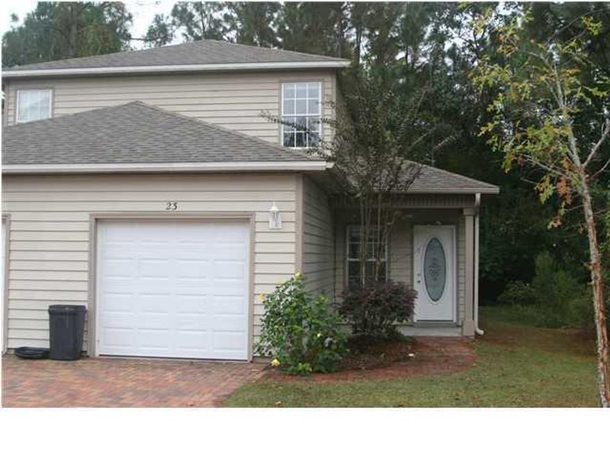 Gorgeous town home close to all bases.Downstairs master bedroom upgraded counter tops.Owner will consider a pet with $250 non refundable pet fee, and a $250 refundable deposit. Available 04/14/2017