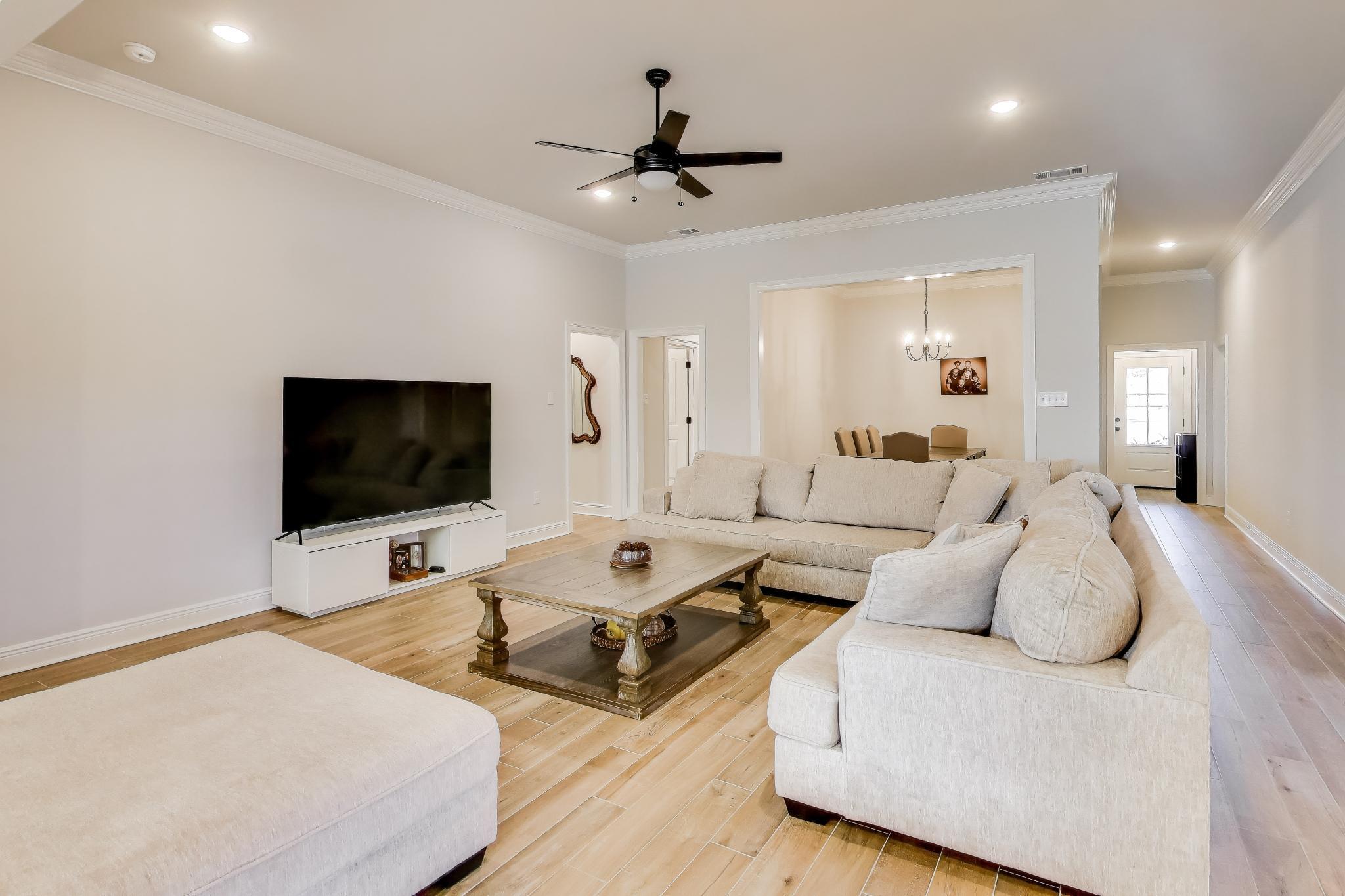 HAMMOCK BAY - BIRD SONG - Residential