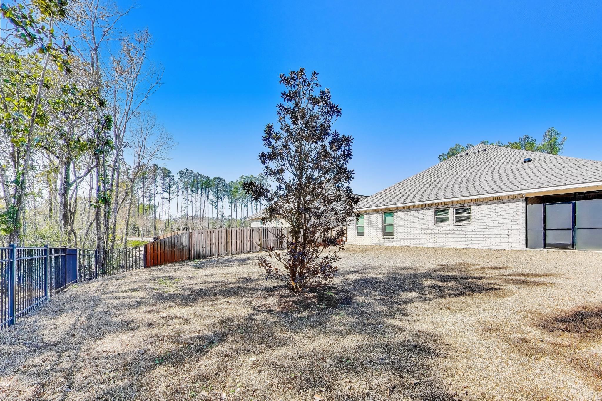 HAMMOCK BAY - BIRD SONG - Residential