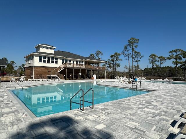 HAMMOCK BAY - BIRD SONG - Residential