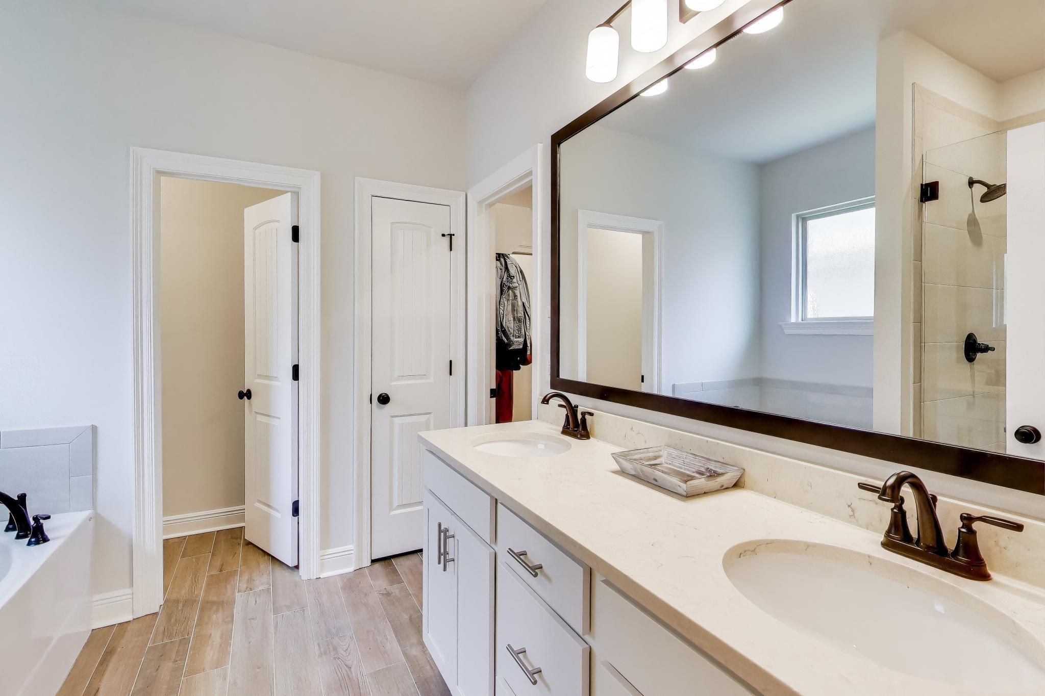 HAMMOCK BAY - BIRD SONG - Residential