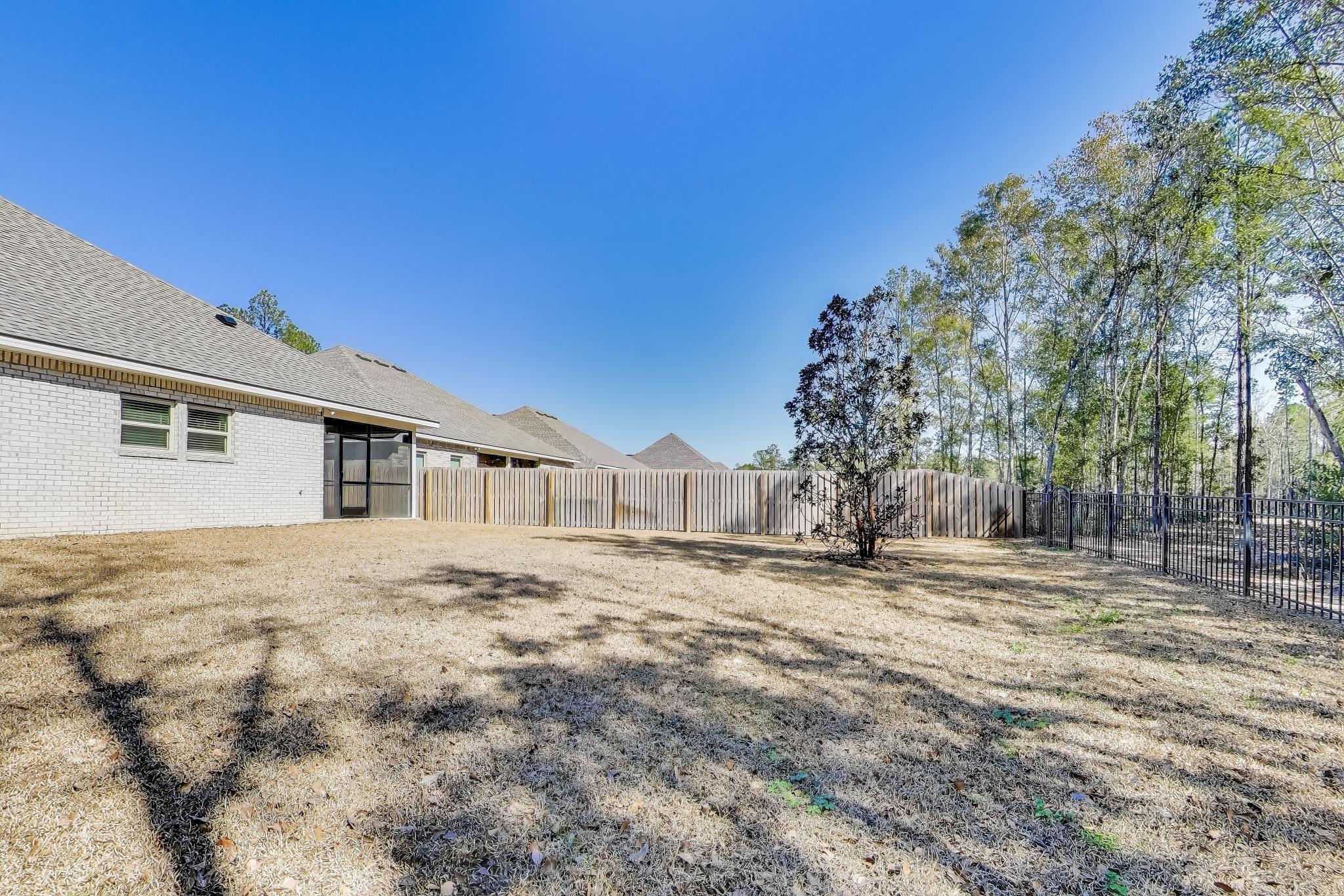 HAMMOCK BAY - BIRD SONG - Residential