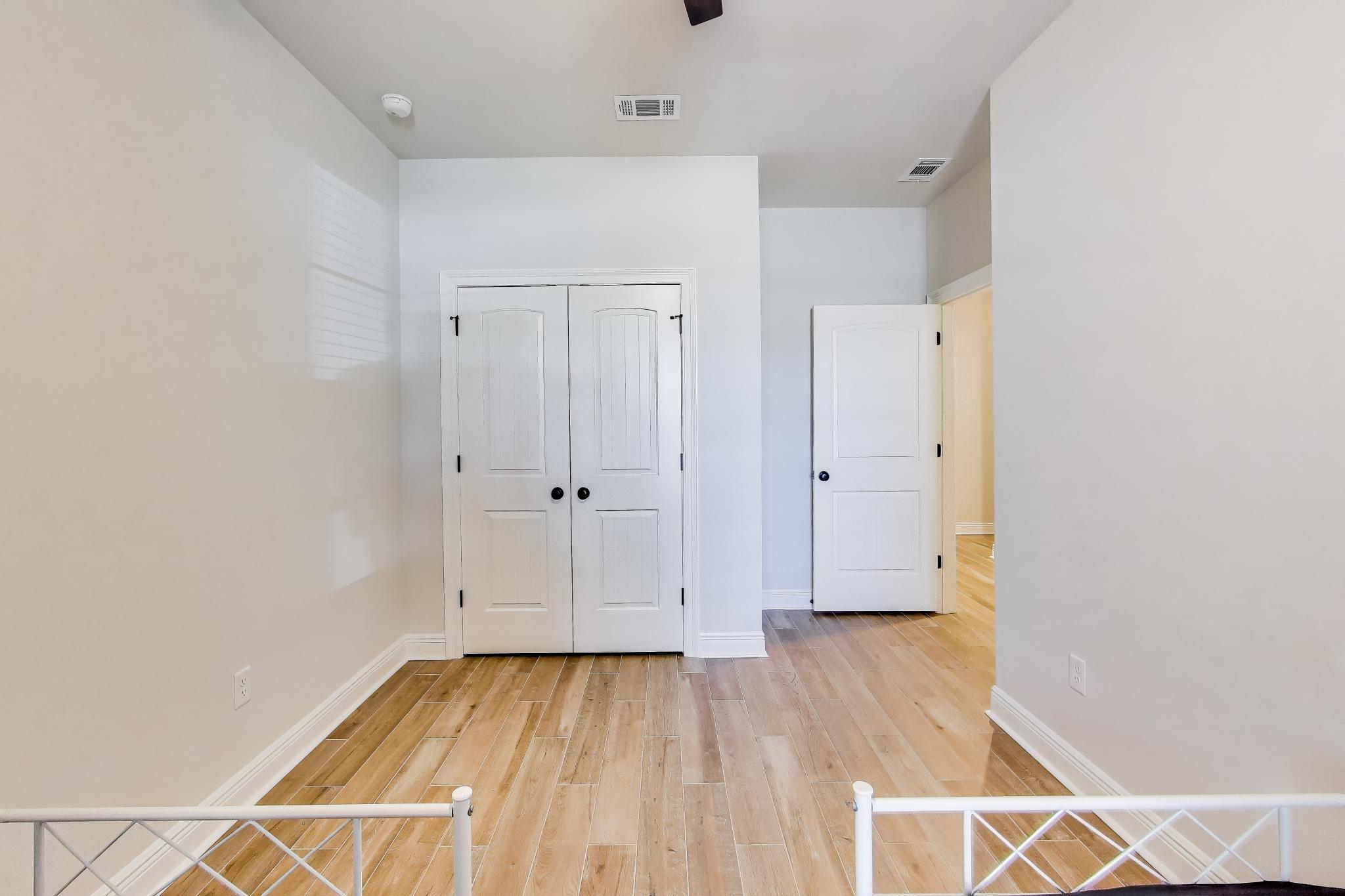 HAMMOCK BAY - BIRD SONG - Residential