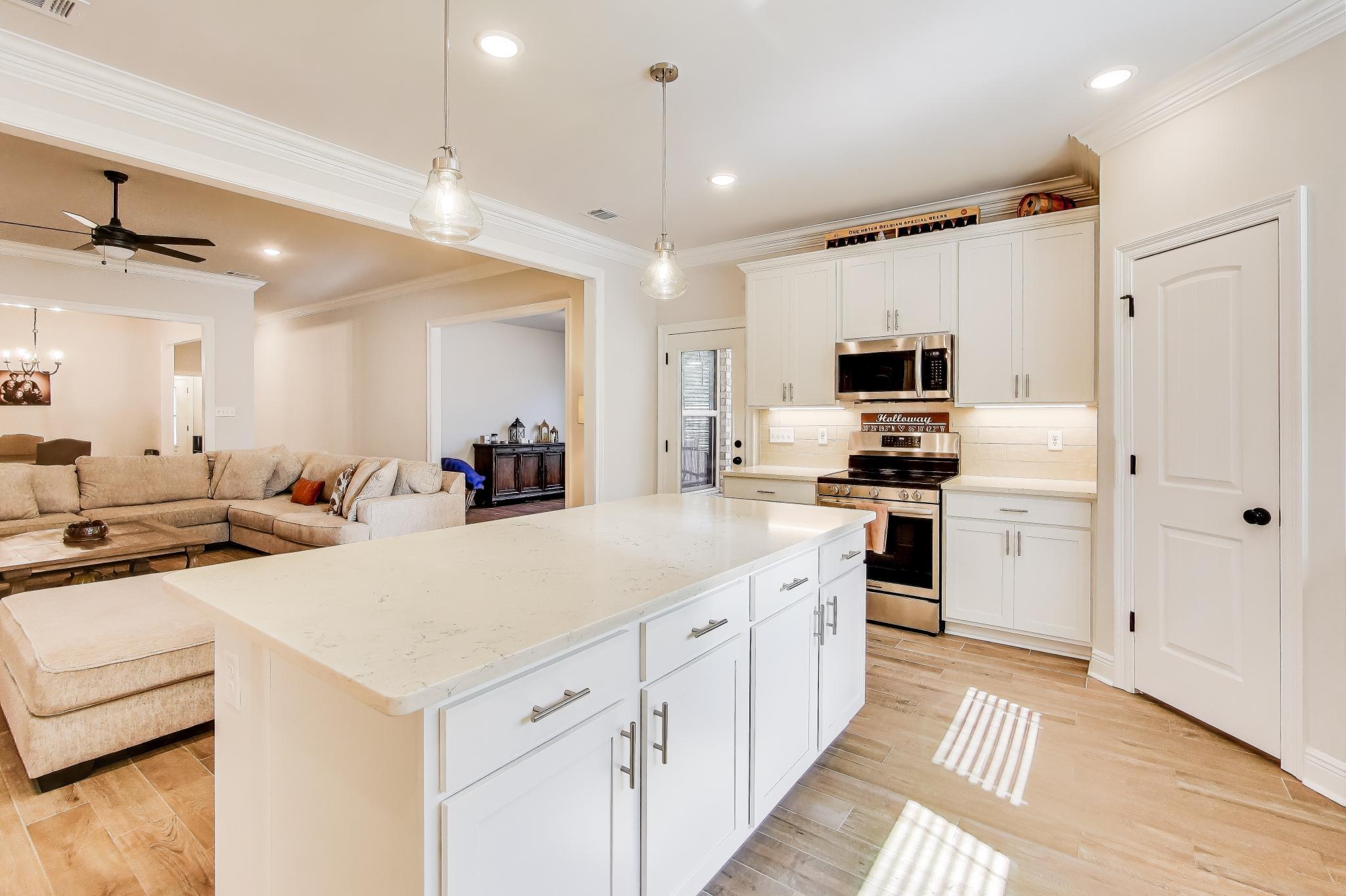 HAMMOCK BAY - BIRD SONG - Residential