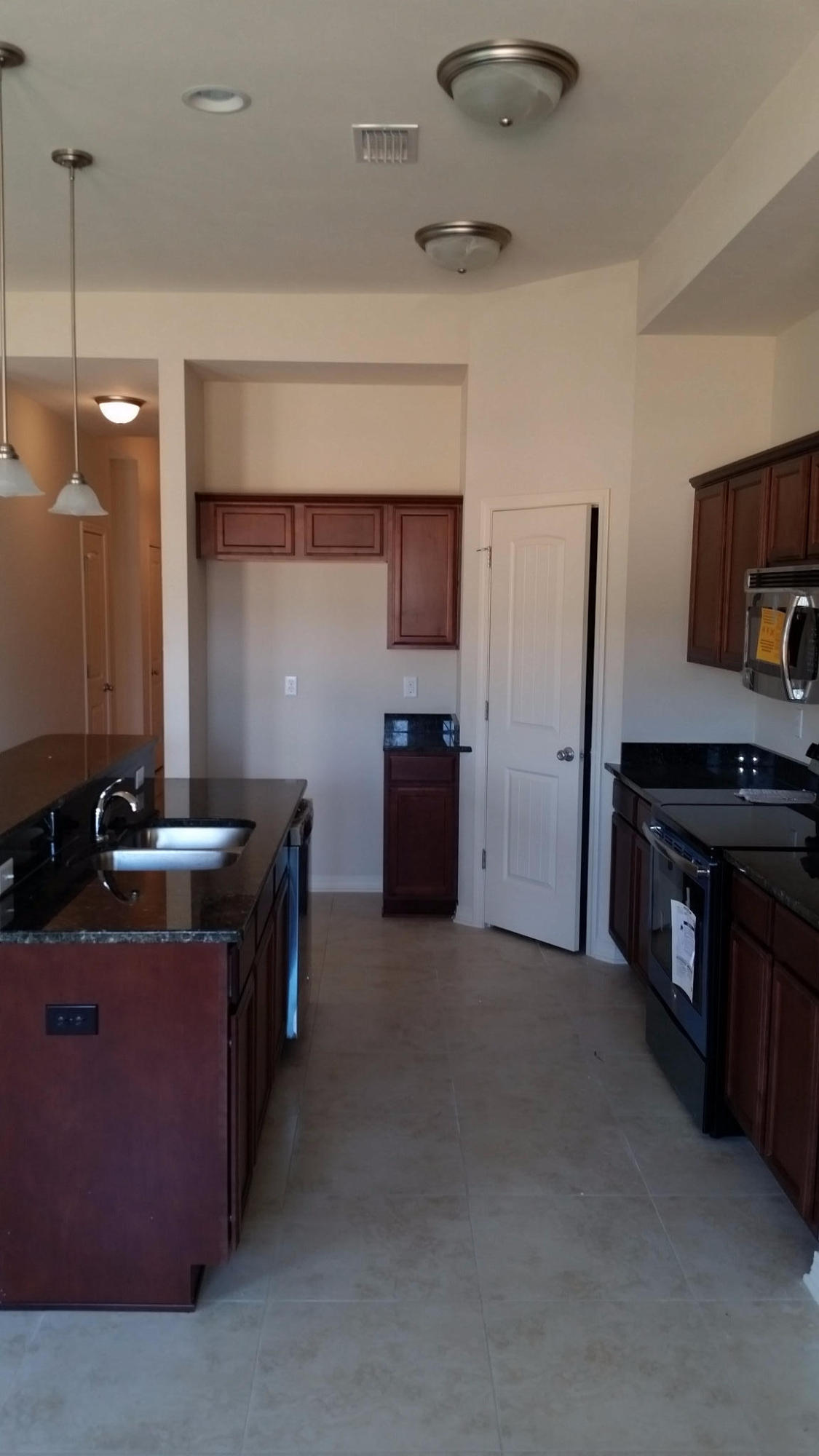 THE COTTAGES AT SANDY RIDGE - Residential