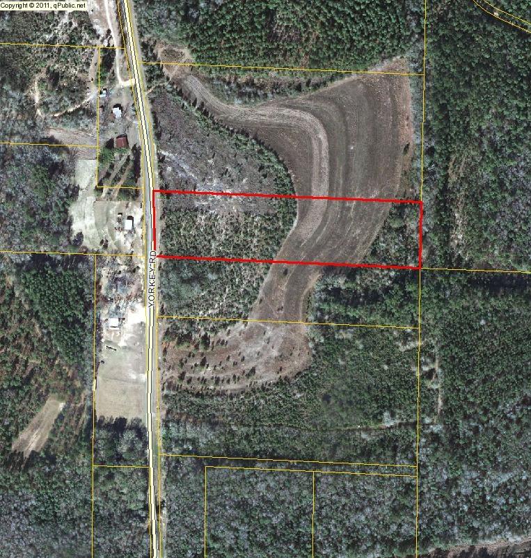 Great parcel in North Walton County! There are two parcels that make-up this 14.72 acre parcel. The middle portion of the property was used for a pasture and would need just a minor amount of work for planting! The front portion of the property has some timber and the back of the property borders a small creek area. There are no restrictions. Horses are welcome! Build your home and have plenty of space for a garden and livestock! This property is on a paved road. Don't miss this one. Call today!